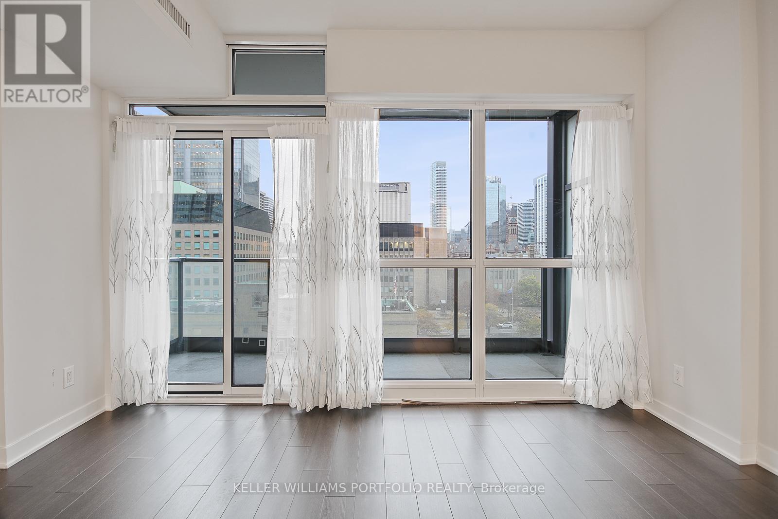 708 - 210 Simcoe Street, Toronto, Ontario  M5T 0A9 - Photo 27 - C12559964