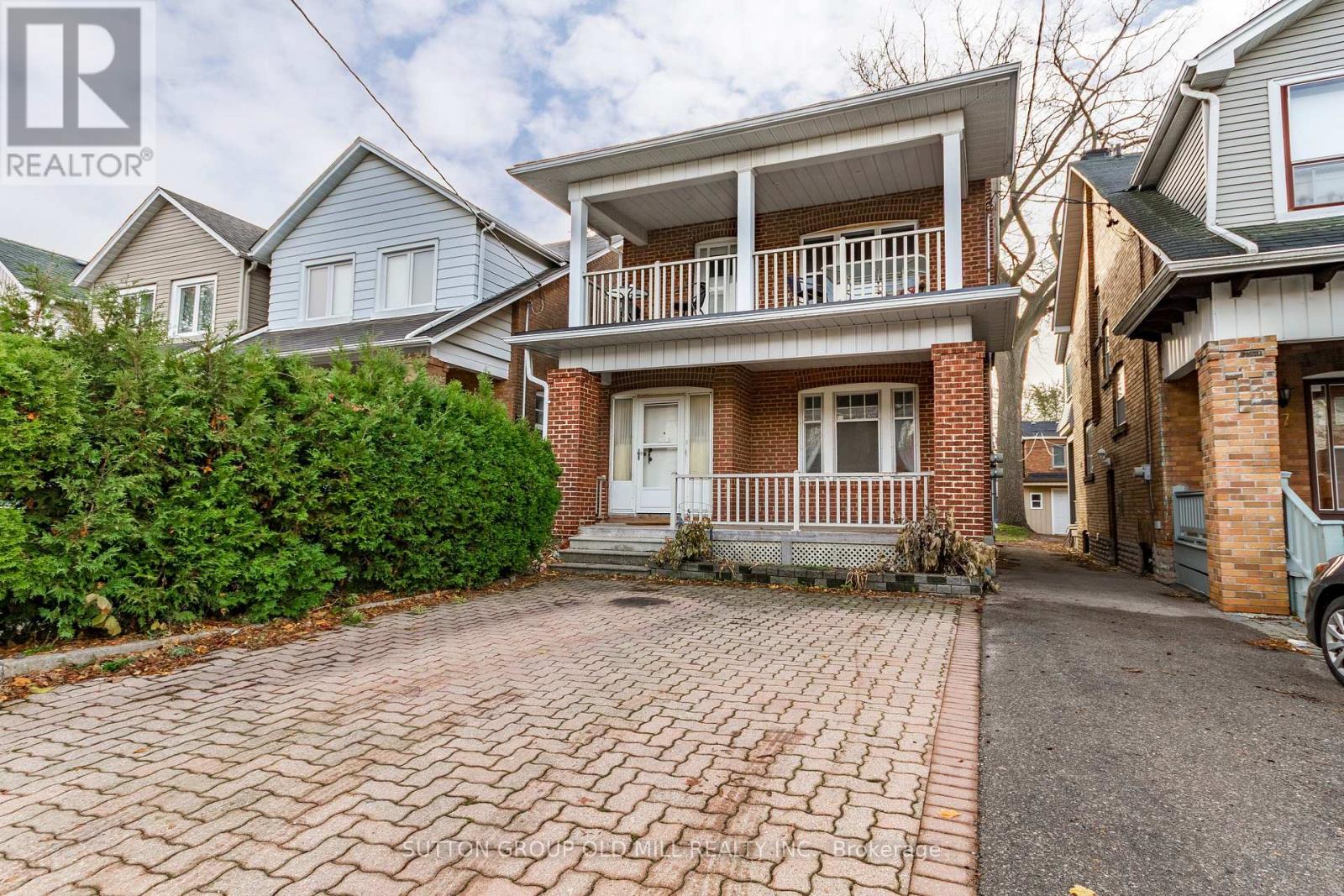 MAIN - 9 GRAHAM GARDENS, Toronto, Ontario