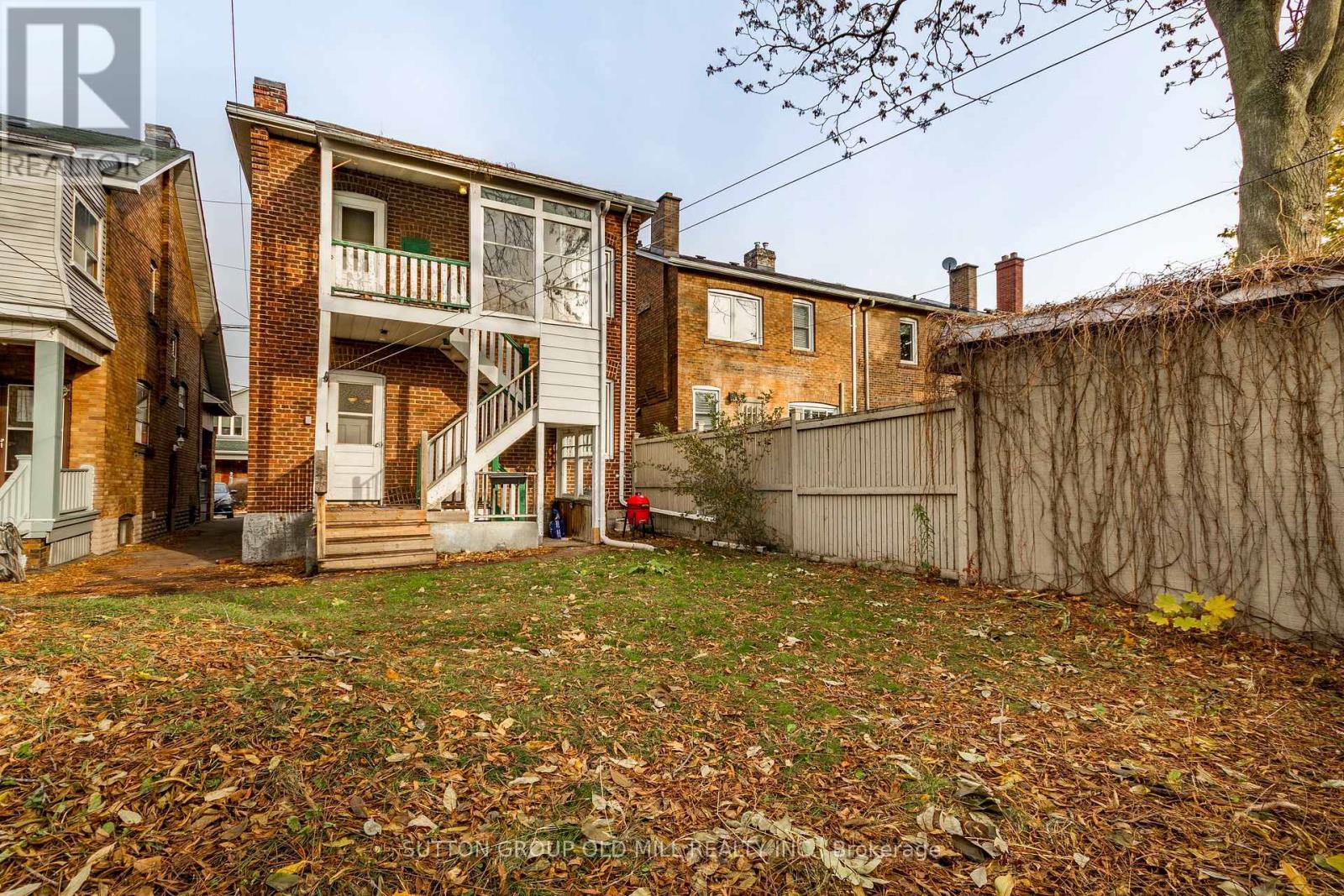 Main - 9 Graham Gardens, Toronto, Ontario  M6C 1G6 - Photo 26 - C12560044