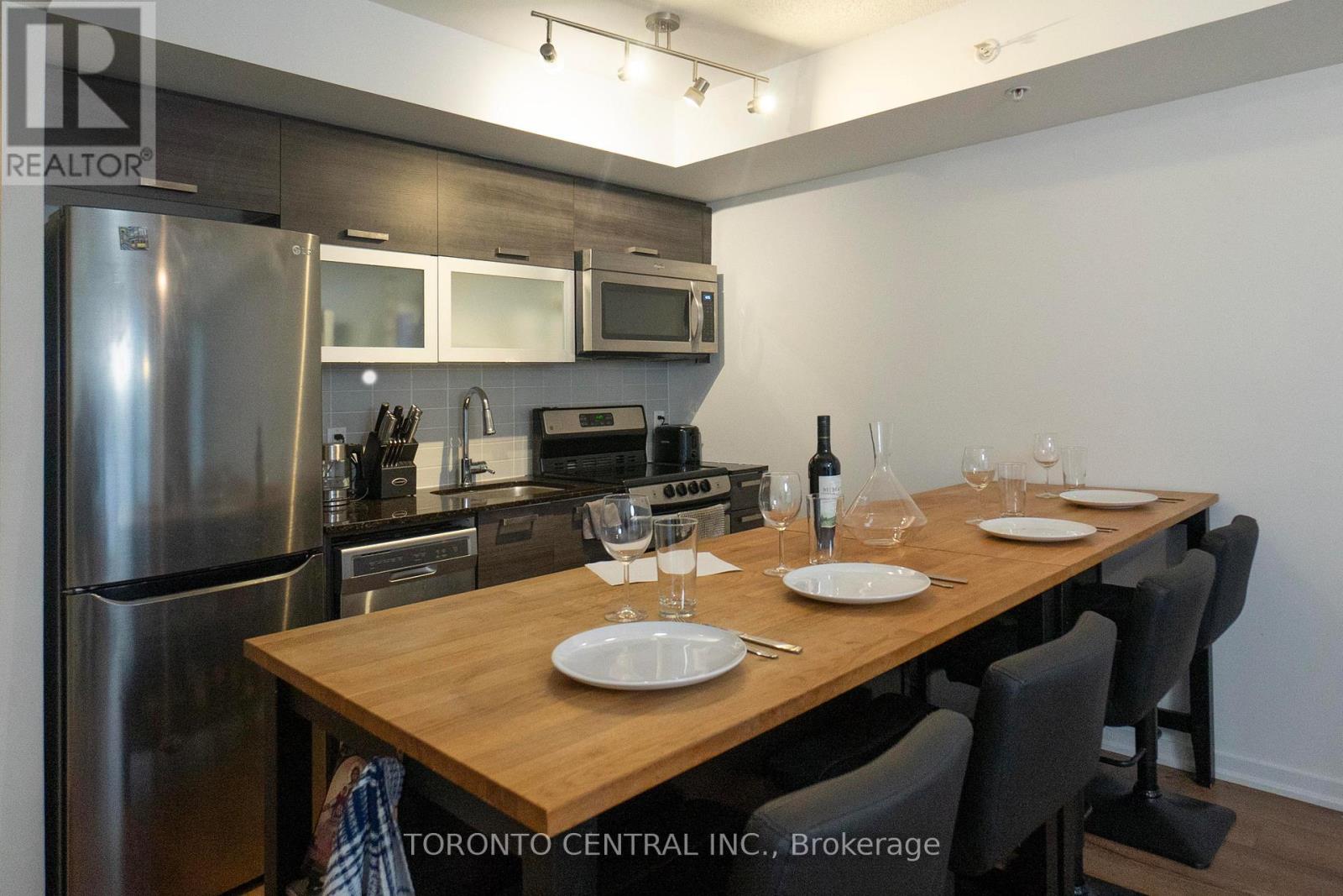 522 - 68 Abell Street, Toronto, Ontario  M6J 0A2 - Photo 6 - C12560052