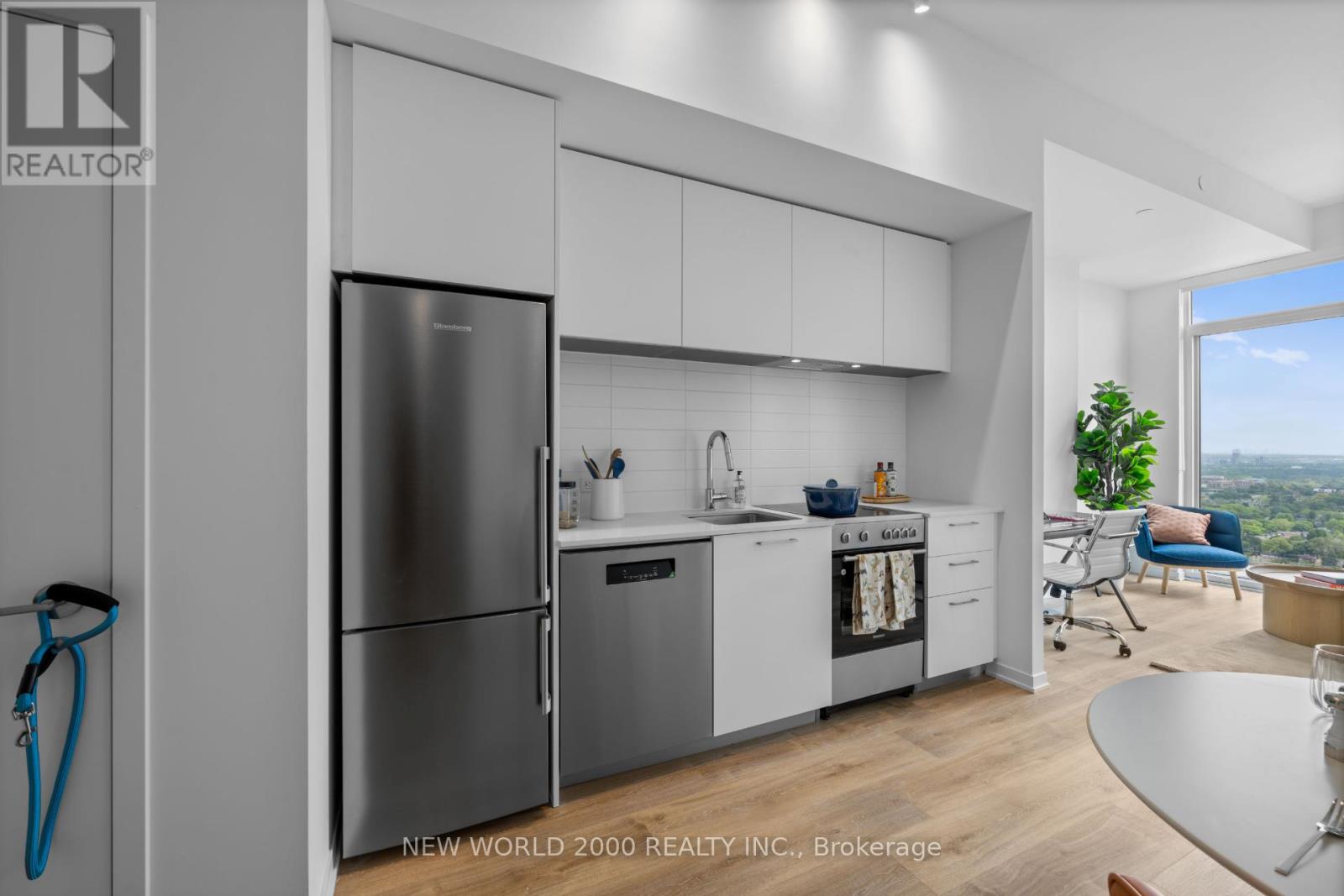 3408 - 101 Roehampton Avenue, Toronto, Ontario  M4P 2W2 - Photo 2 - C12560072