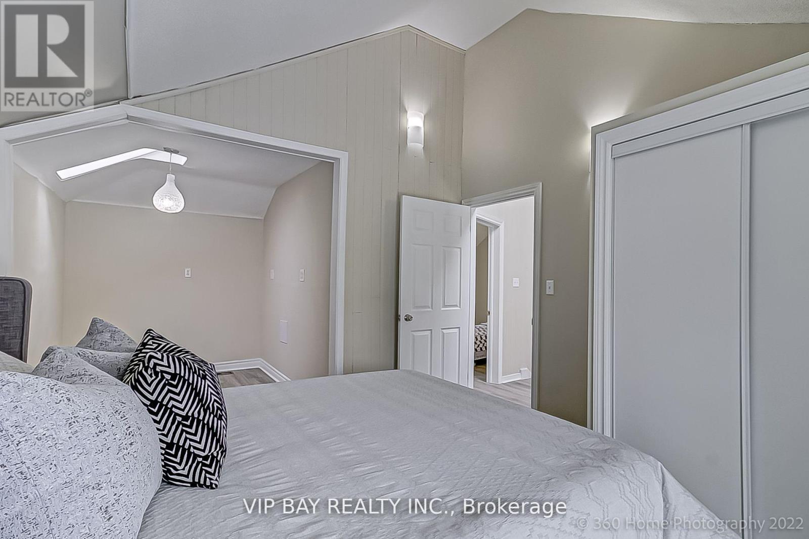 52 Athabaska Avenue, Toronto, Ontario  M2M 2T9 - Photo 17 - C12560106