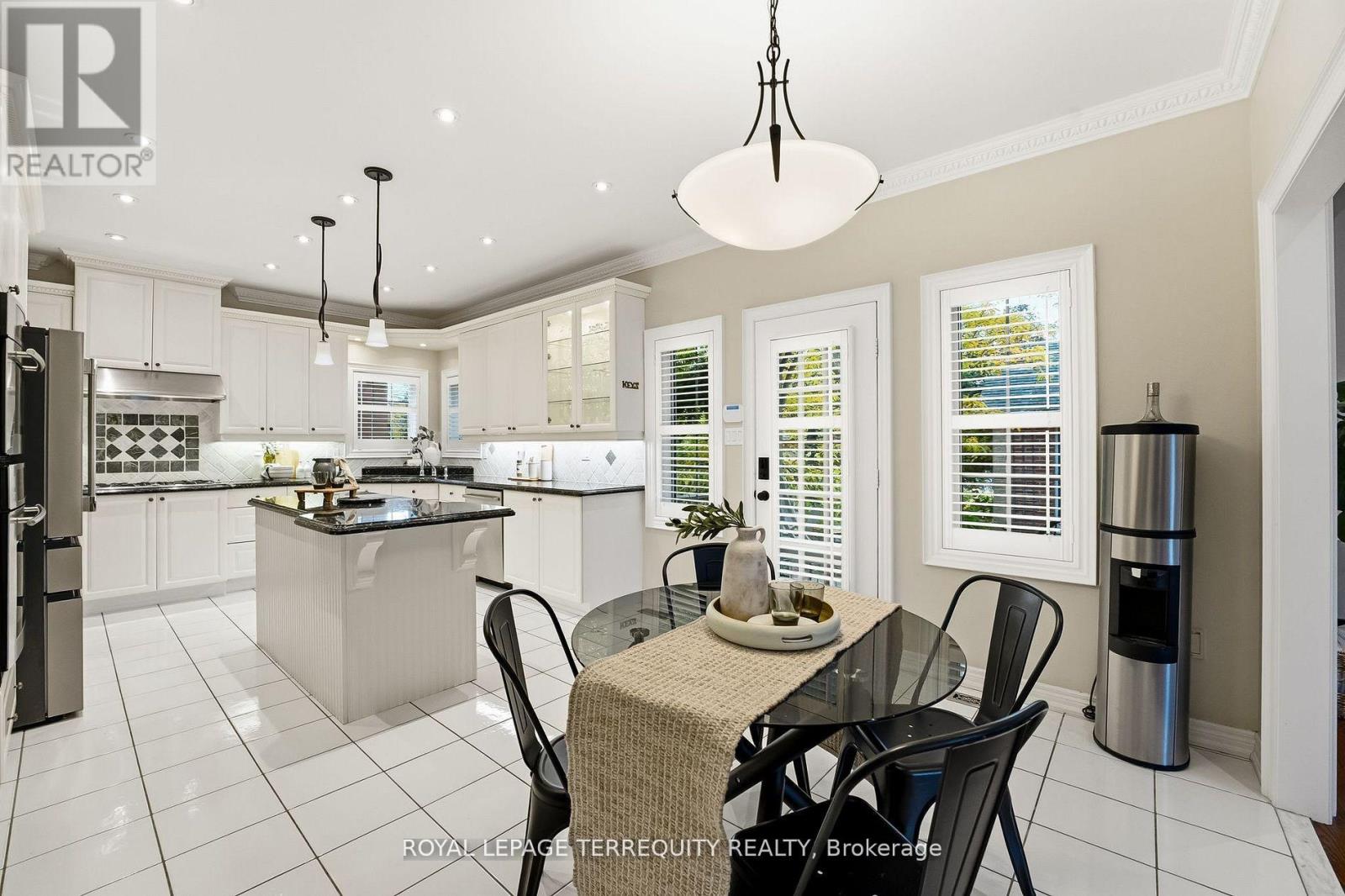 134 Cassels Road E, Whitby, Ontario  L1M 1E5 - Photo 12 - E12559952