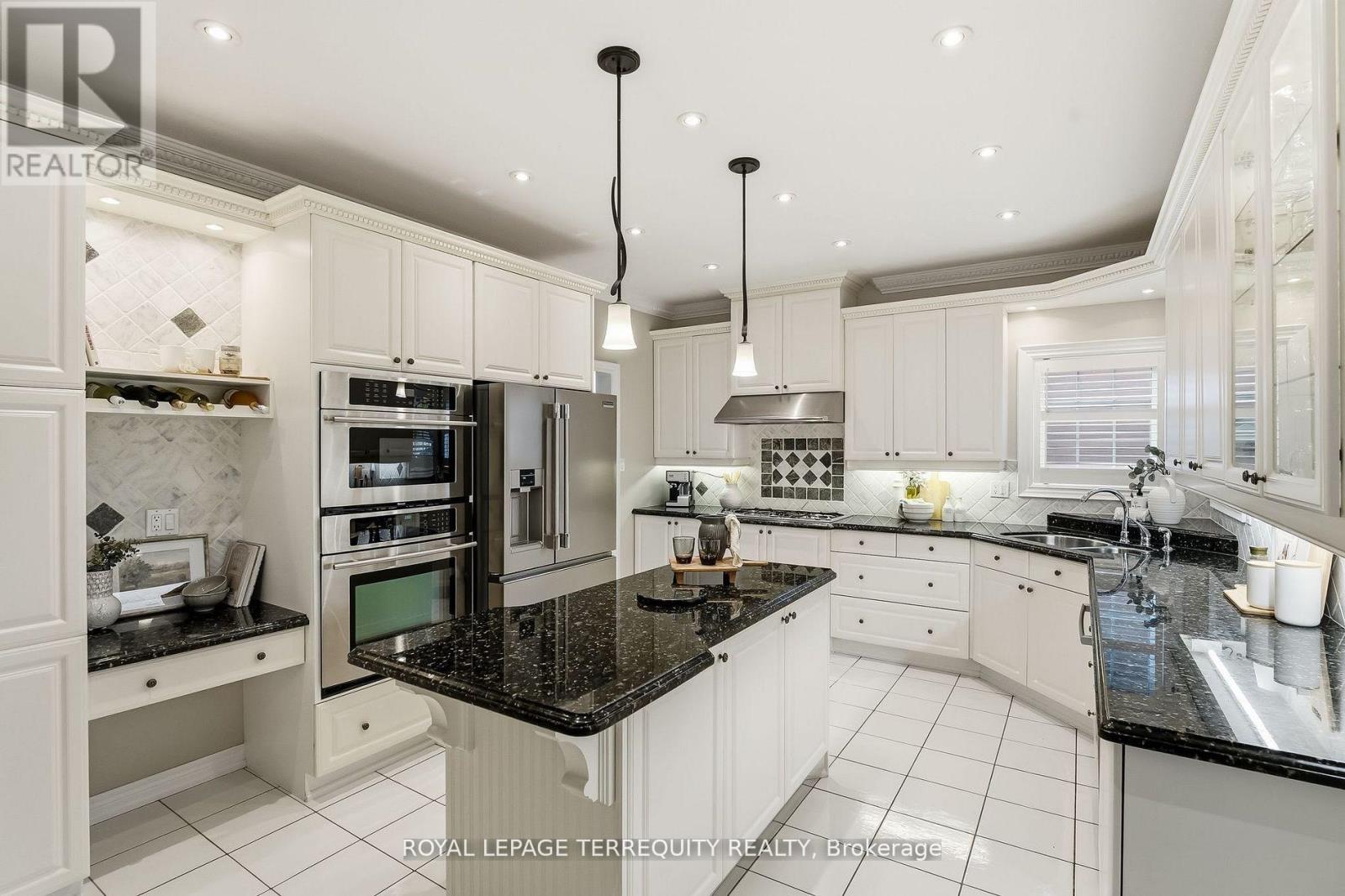 134 Cassels Road E, Whitby, Ontario  L1M 1E5 - Photo 13 - E12559952