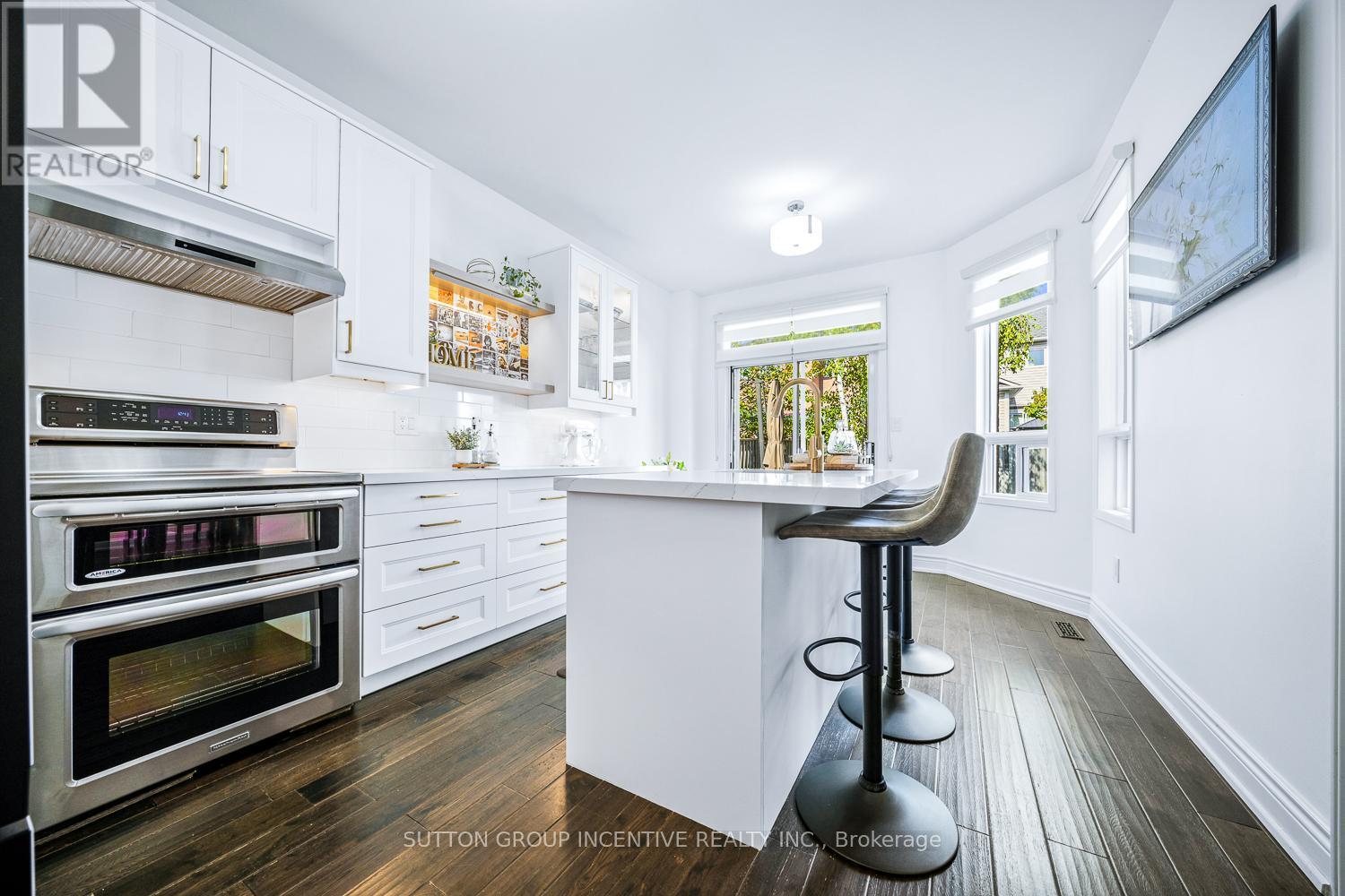 432 Woodsmere Crescent, Pickering, Ontario  L1V 7A4 - Photo 9 - E12559988