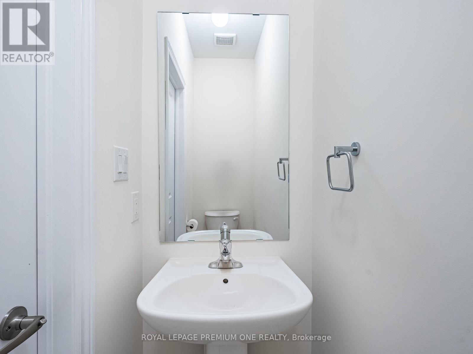 2053 Horace Duncan Crescent, Oshawa, Ontario  L1H 0H4 - Photo 23 - E12560034