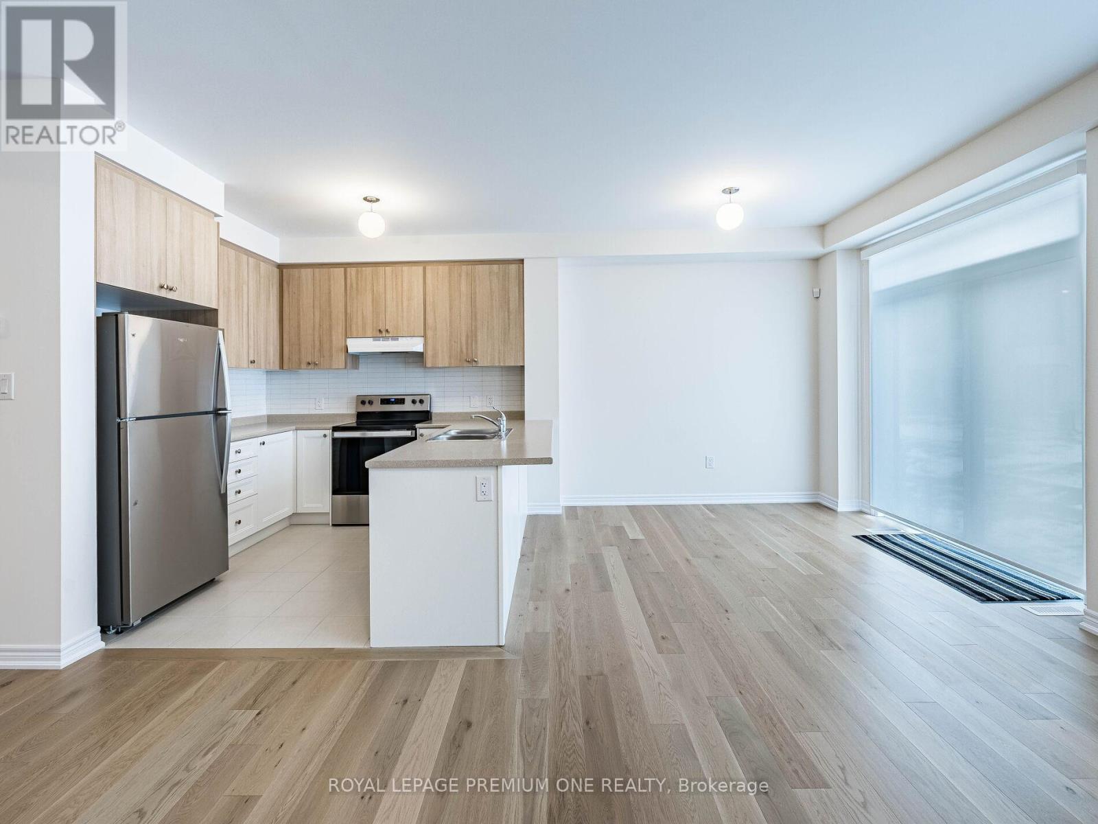 2053 Horace Duncan Crescent, Oshawa, Ontario  L1H 0H4 - Photo 7 - E12560034