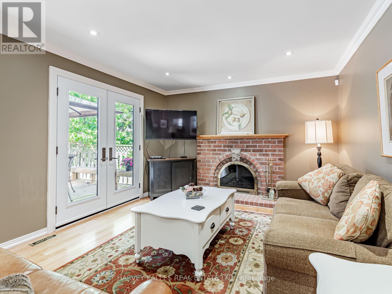 49 Rothean Drive, Whitby, Ontario  L1P 1L5 - Photo 13 - E12560070