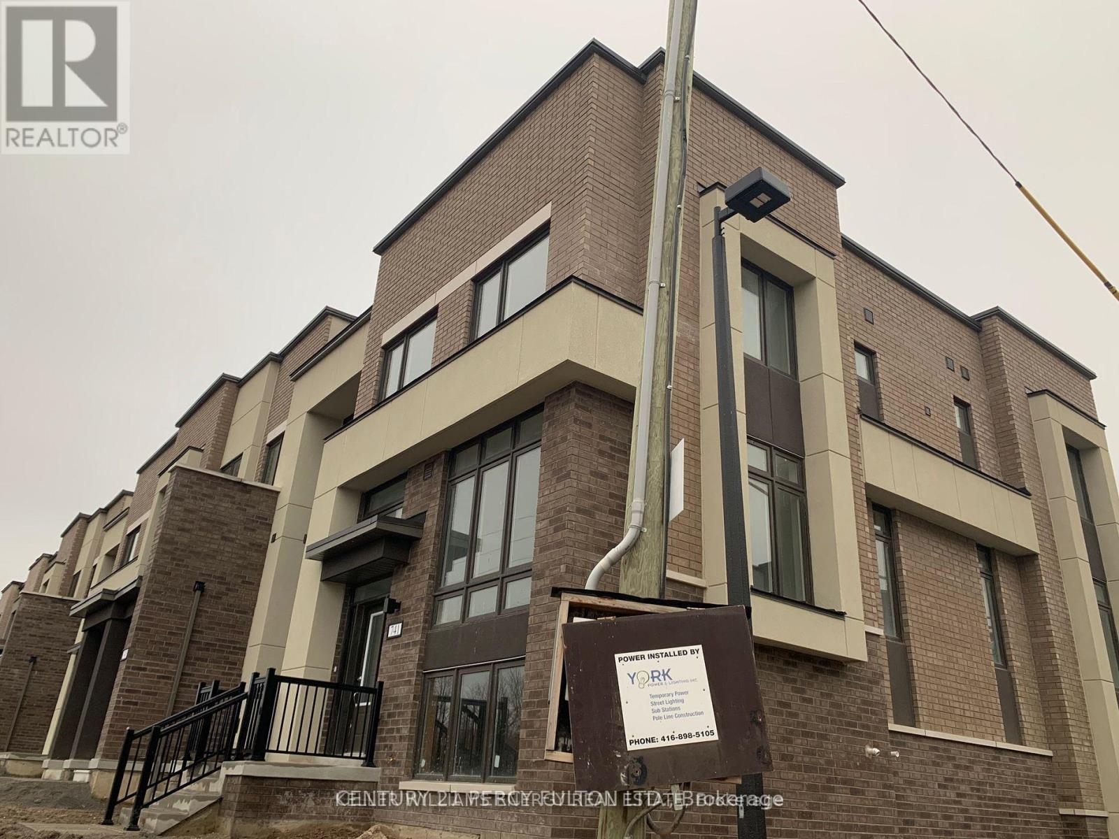 741 CONLIN RD E ROAD, Oshawa, Ontario