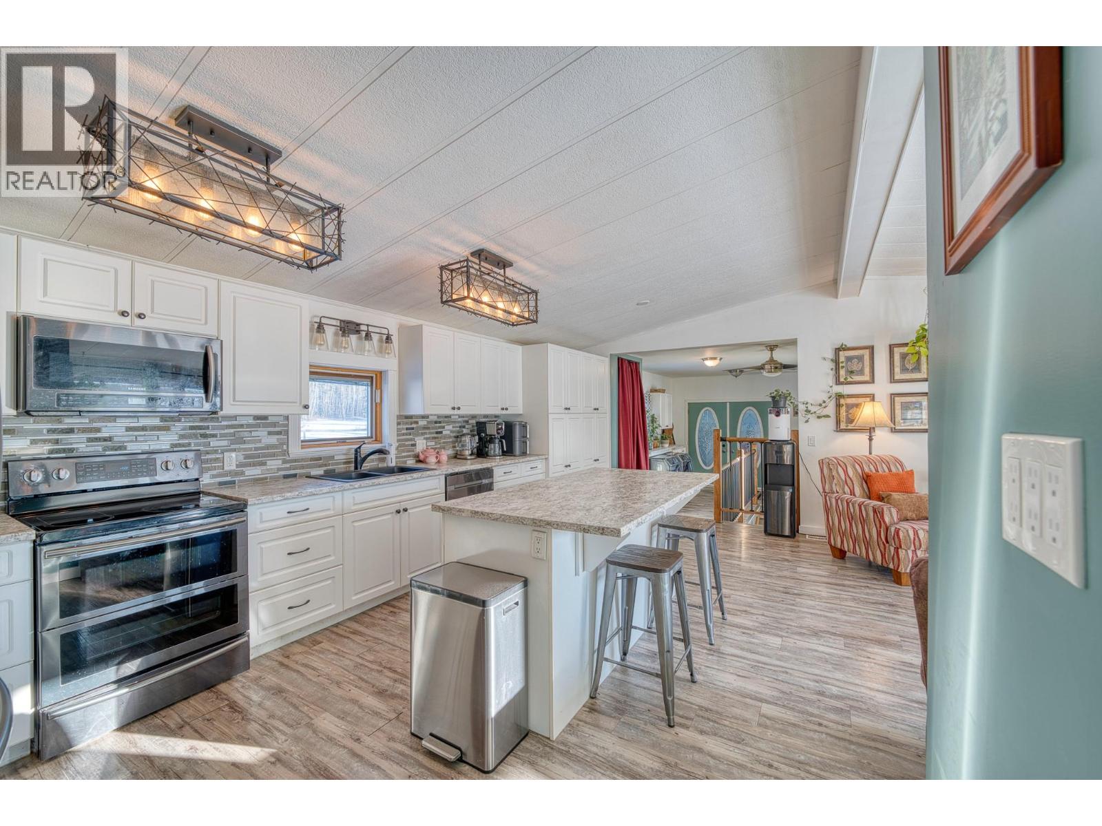 5338 Gibson Road, Farmington, British Columbia  V0V 0V0 - Photo 6 - 10369685