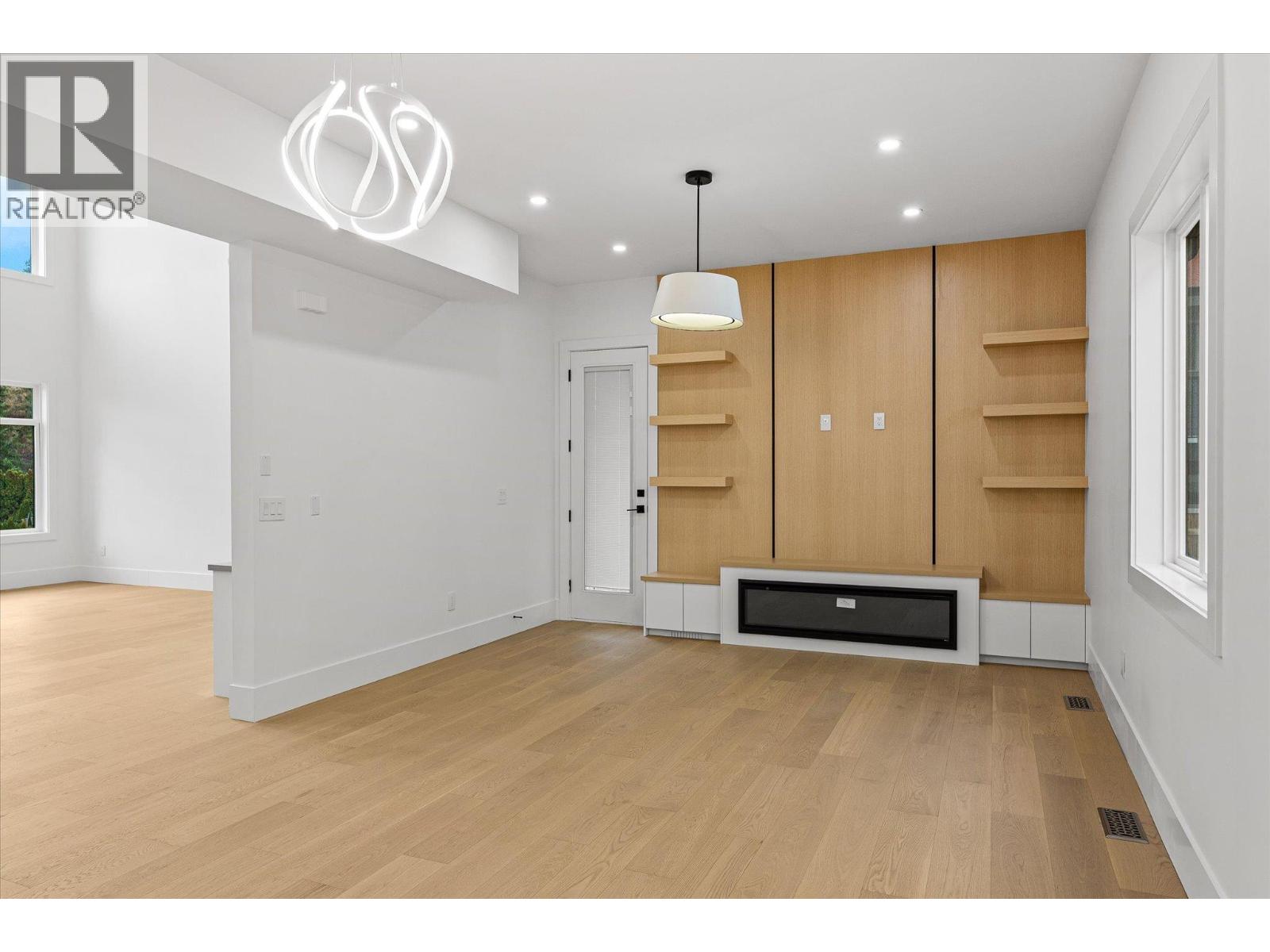 1818 Crosby Road, Kelowna, British Columbia  V1V 1T4 - Photo 15 - 10369604