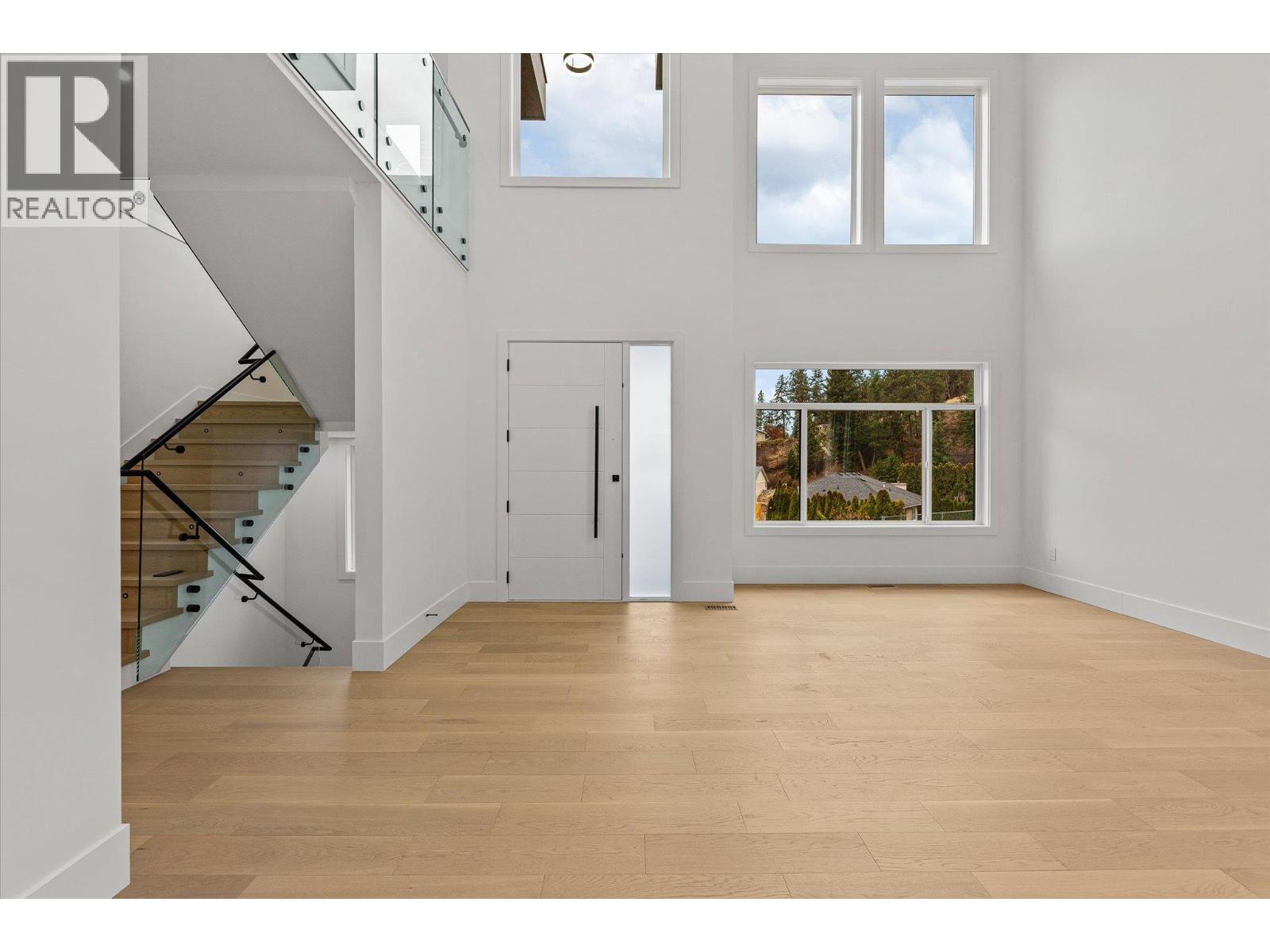 1818 Crosby Road, Kelowna, British Columbia  V1V 1T4 - Photo 4 - 10369604