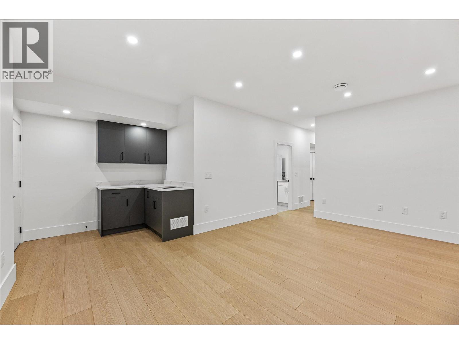 1818 Crosby Road, Kelowna, British Columbia  V1V 1T4 - Photo 55 - 10369604