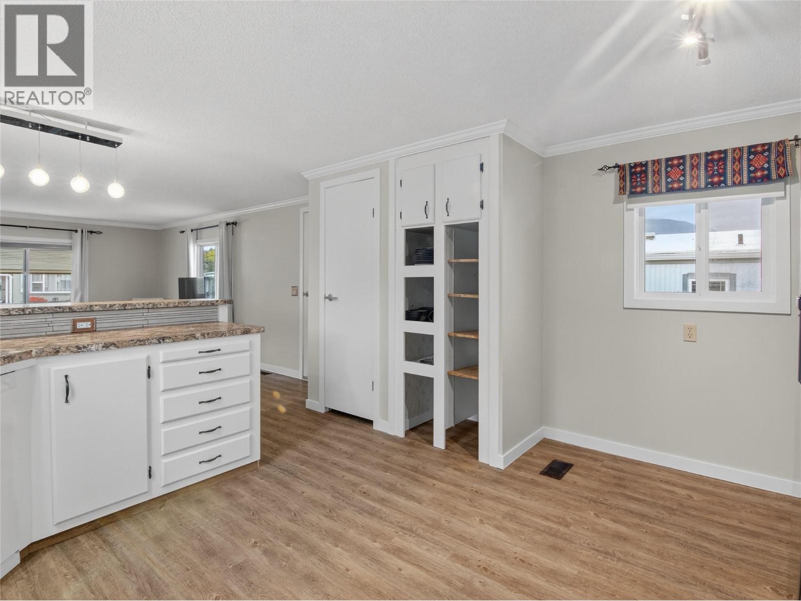 98 Okanagan Avenue E Unit# 108, Penticton, British Columbia V2A 3J5 - Photo 11 - 10369320