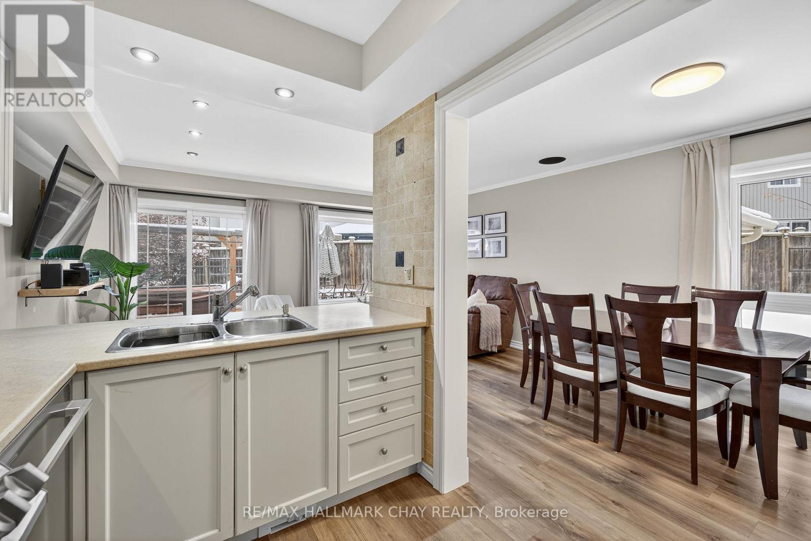 90 Hammill Heights, East Gwillimbury, Ontario  L0G 1M0 - Photo 10 - N12560068