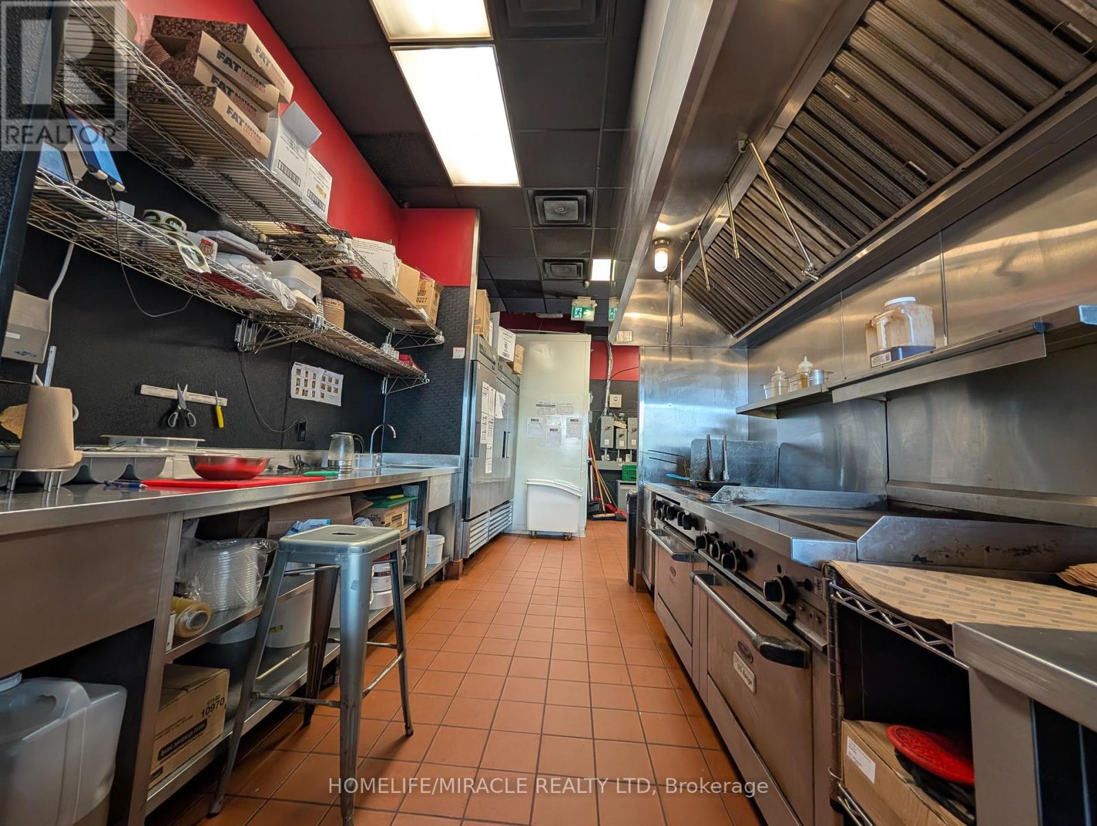 2 - 506 Bayfield Street, Barrie, Ontario  L4M 5A2 - Photo 5 - S12560138