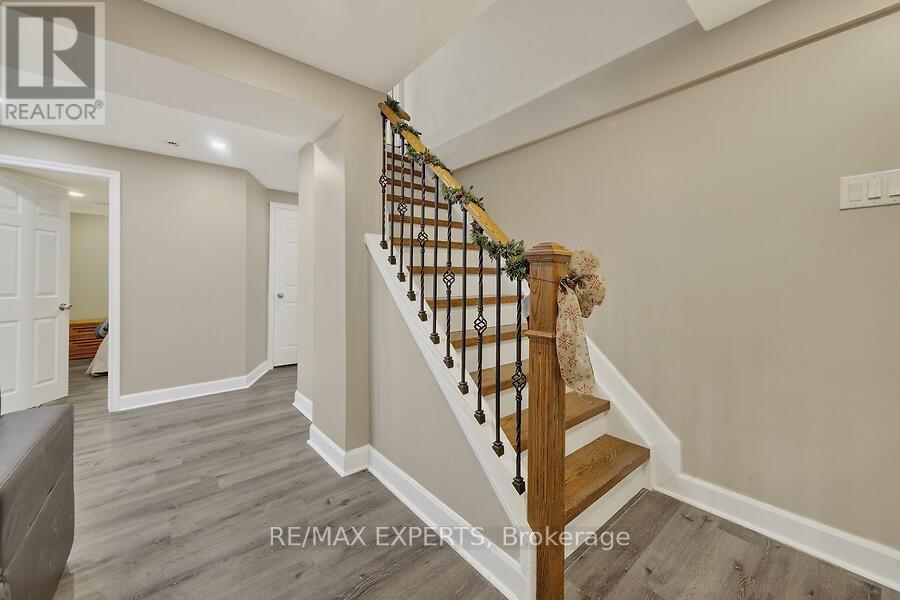 191 Wessenger Drive, Barrie, Ontario  L4N 8N9 - Photo 25 - S12560144