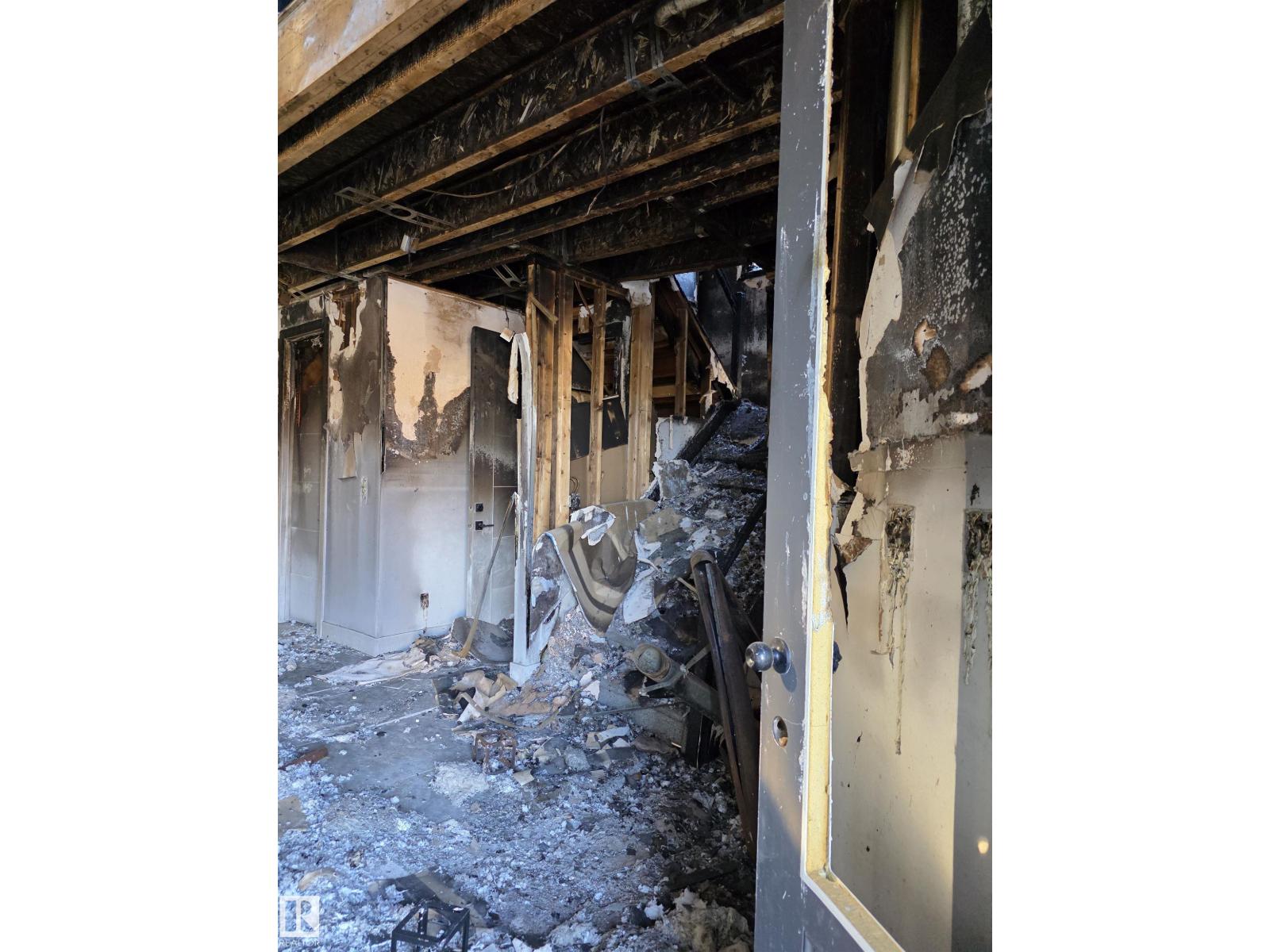 1915 20 Av Nw, Edmonton, Alberta  T6T 2K9 - Photo 3 - E4466134