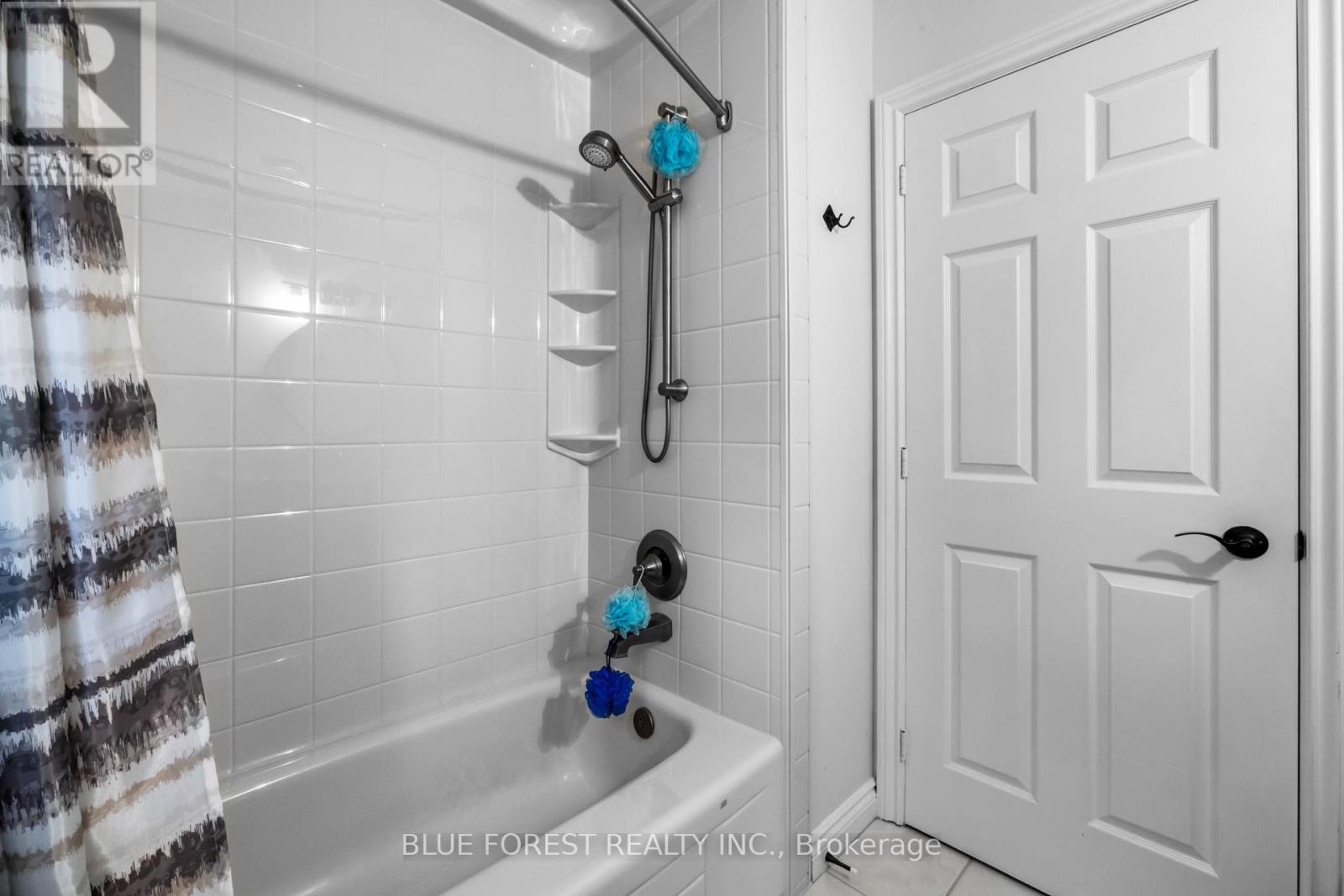 6977 Lambeth Walk, London South, Ontario  N6P 1A5 - Photo 22 - X12560228