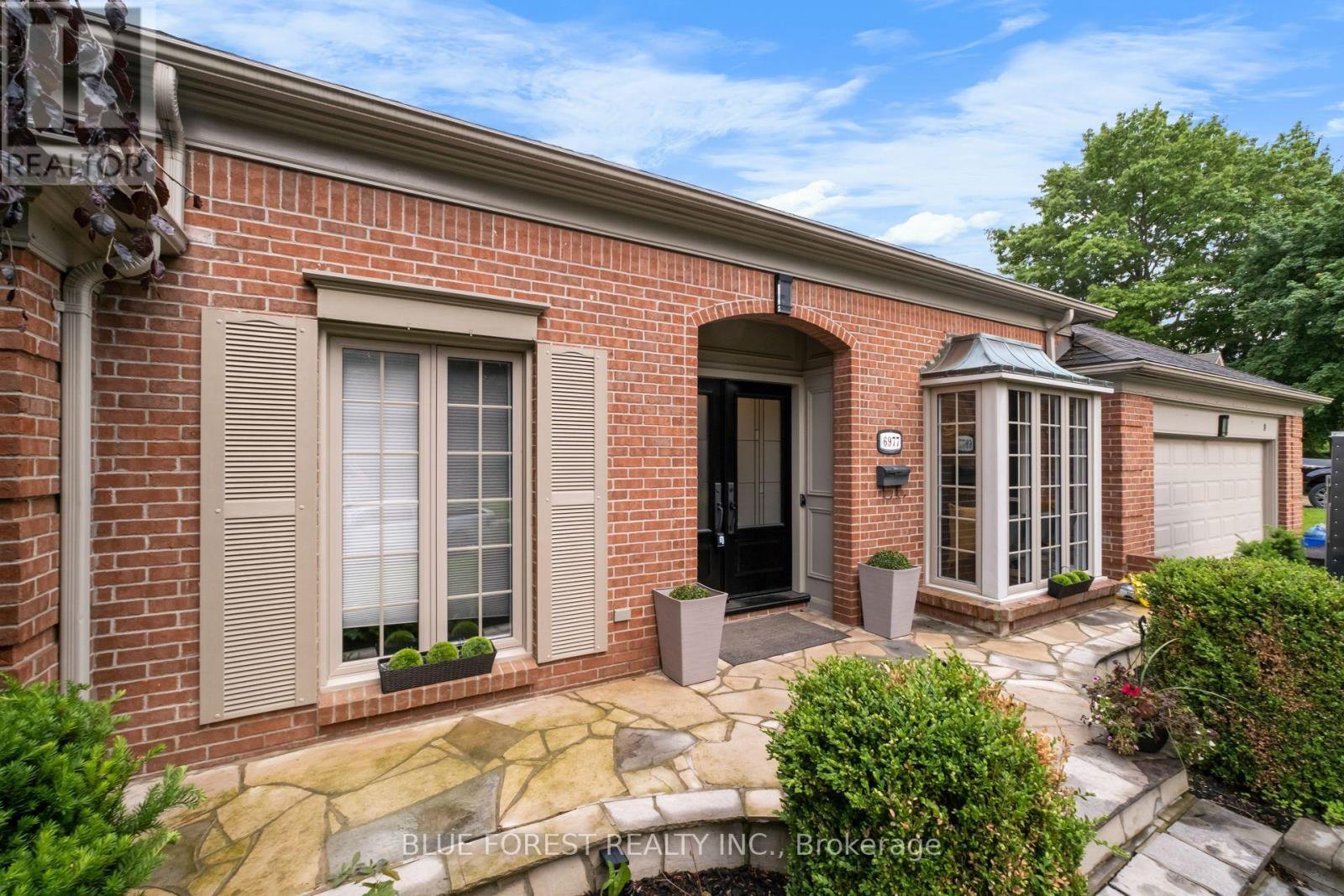 6977 Lambeth Walk, London South, Ontario  N6P 1A5 - Photo 3 - X12560228