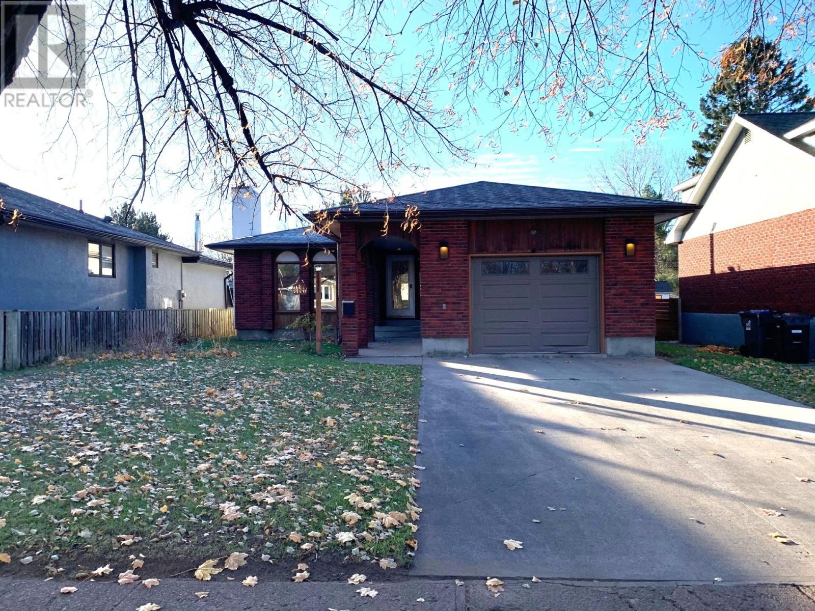 2230 Moodie ST E, Thunder Bay, Ontario