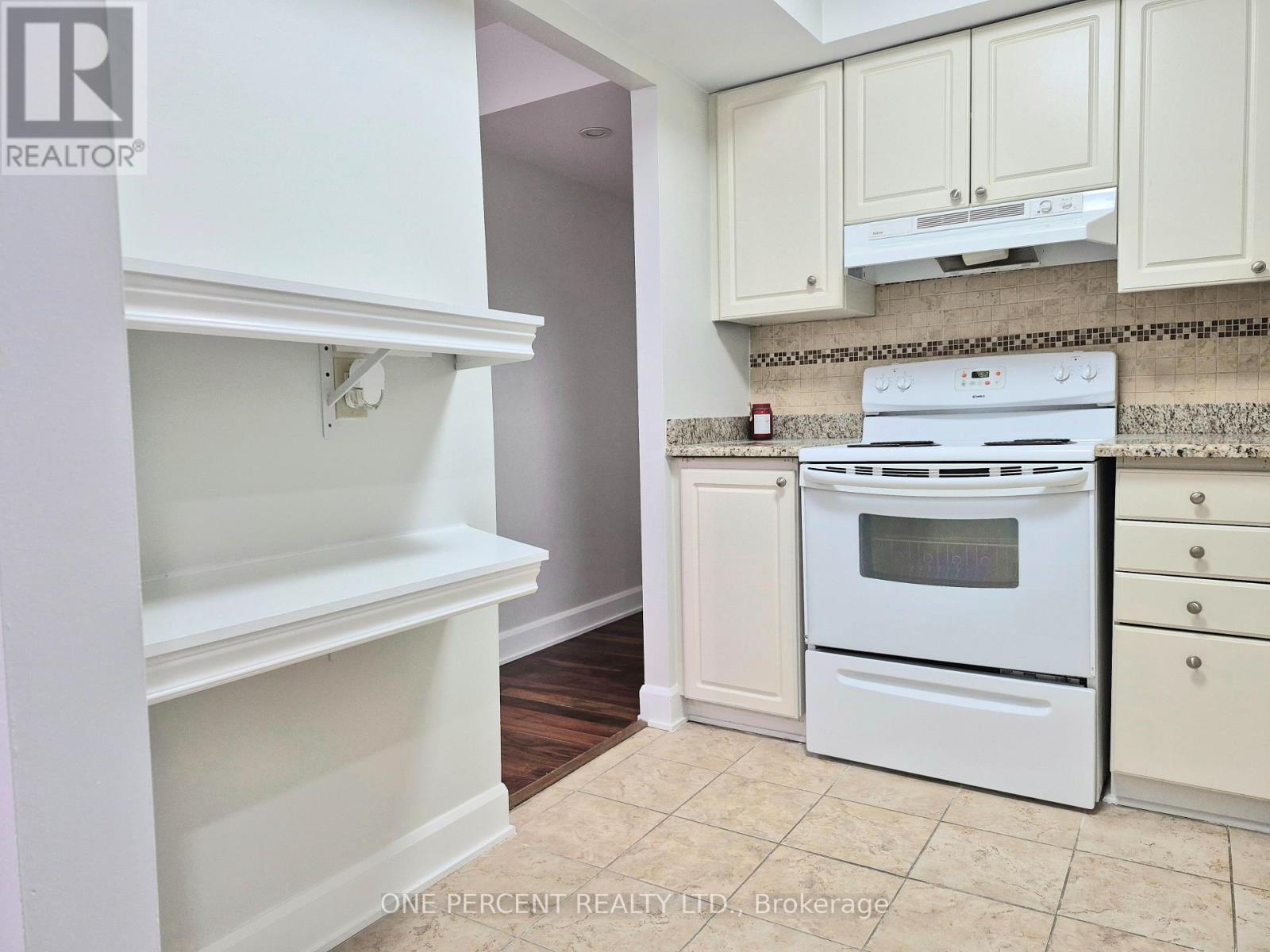 1103 - 199 Kent Street, Ottawa, Ontario  K2P 2K8 - Photo 10 - X12560210