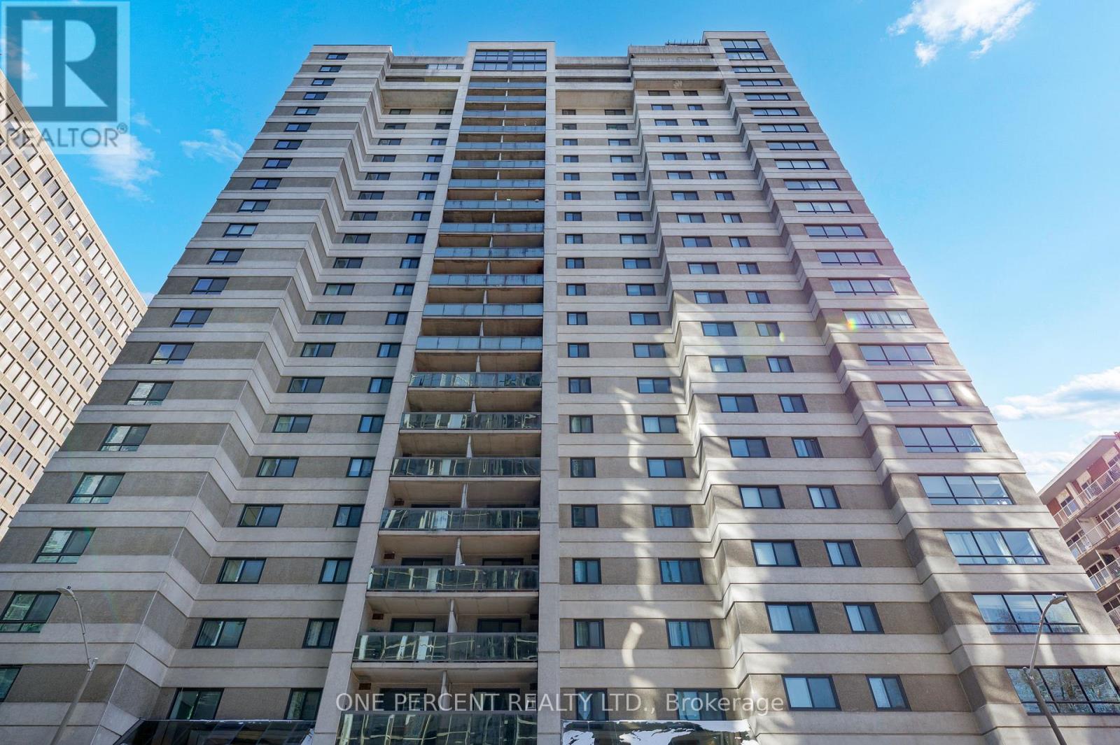 1103 - 199 Kent Street, Ottawa, Ontario  K2P 2K8 - Photo 2 - X12560210