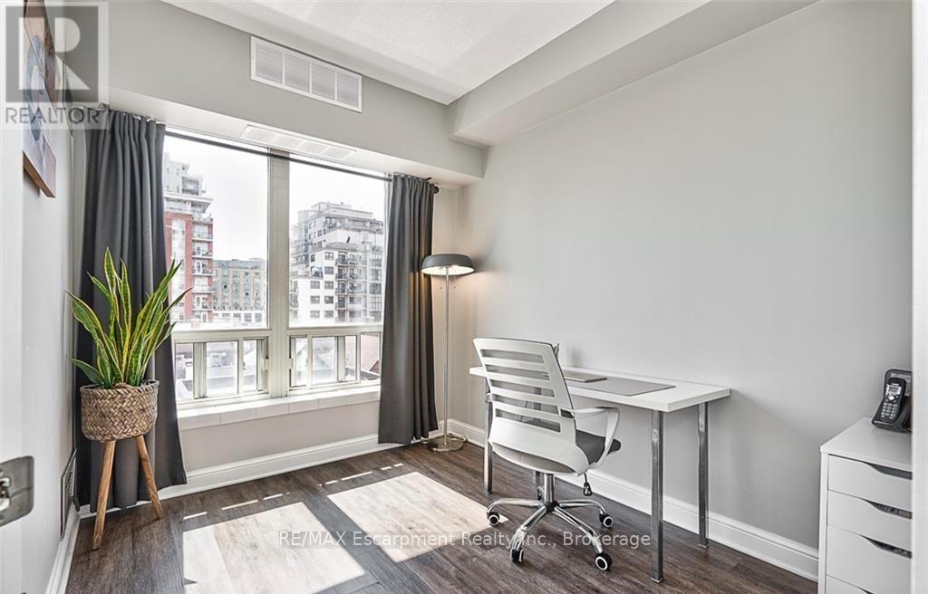 405 - 430 Pearl Street, Burlington, Ontario  L7R 4J8 - Photo 13 - W12560186