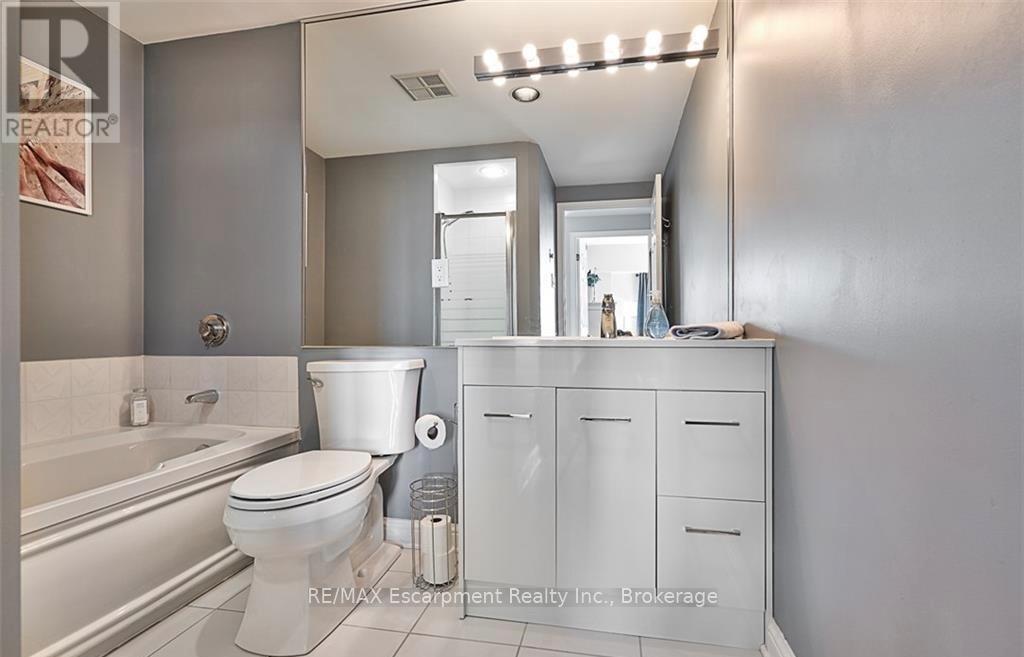 405 - 430 Pearl Street, Burlington, Ontario  L7R 4J8 - Photo 14 - W12560186