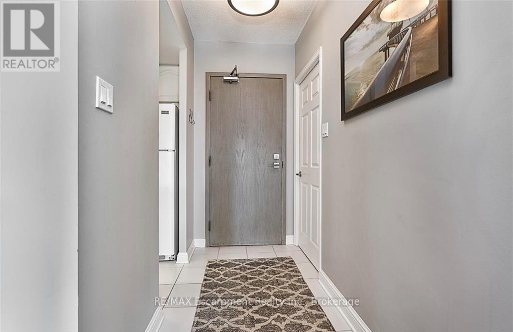 405 - 430 Pearl Street, Burlington, Ontario  L7R 4J8 - Photo 4 - W12560186