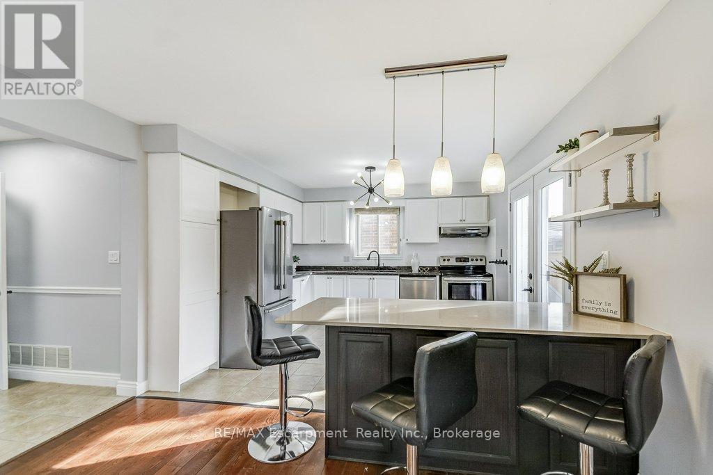 19 National Drive, Hamilton, Ontario  L8G 5C3 - Photo 12 - X12560212