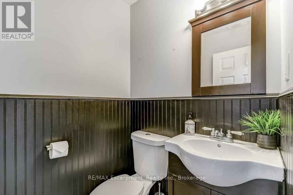 19 National Drive, Hamilton, Ontario  L8G 5C3 - Photo 18 - X12560212