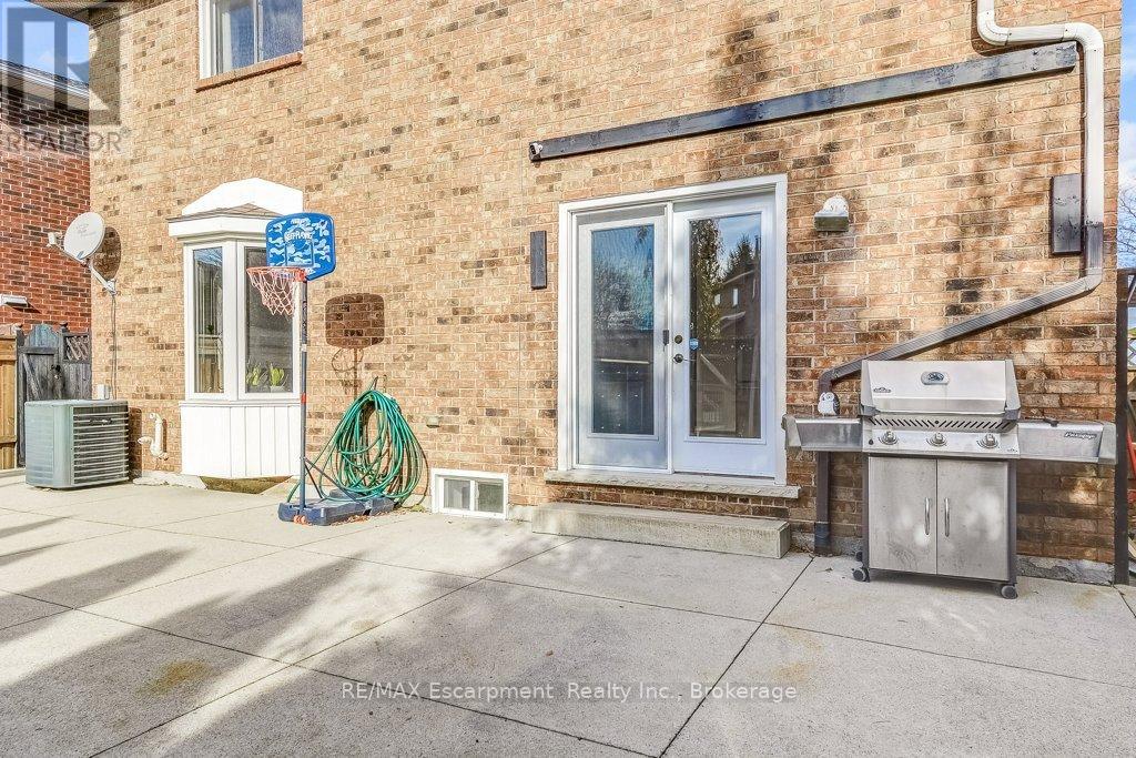 19 National Drive, Hamilton, Ontario  L8G 5C3 - Photo 41 - X12560212