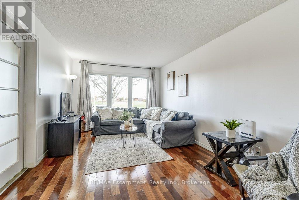 19 National Drive, Hamilton, Ontario  L8G 5C3 - Photo 6 - X12560212