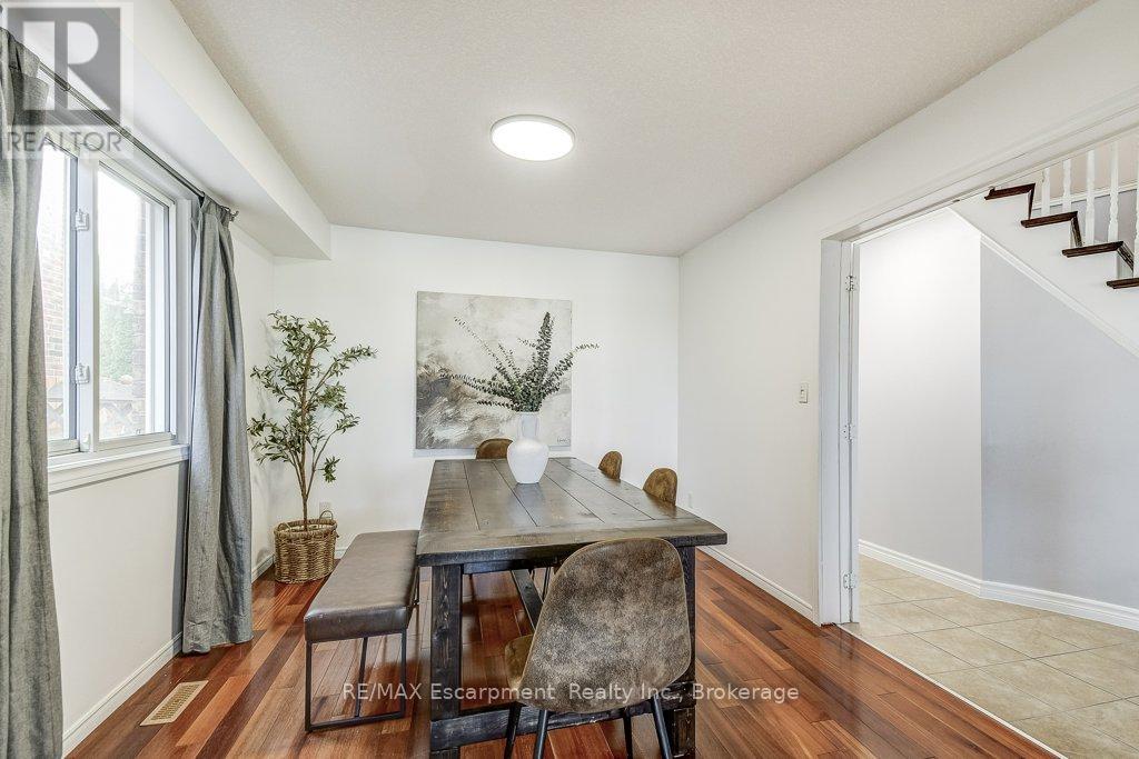 19 National Drive, Hamilton, Ontario  L8G 5C3 - Photo 8 - X12560212