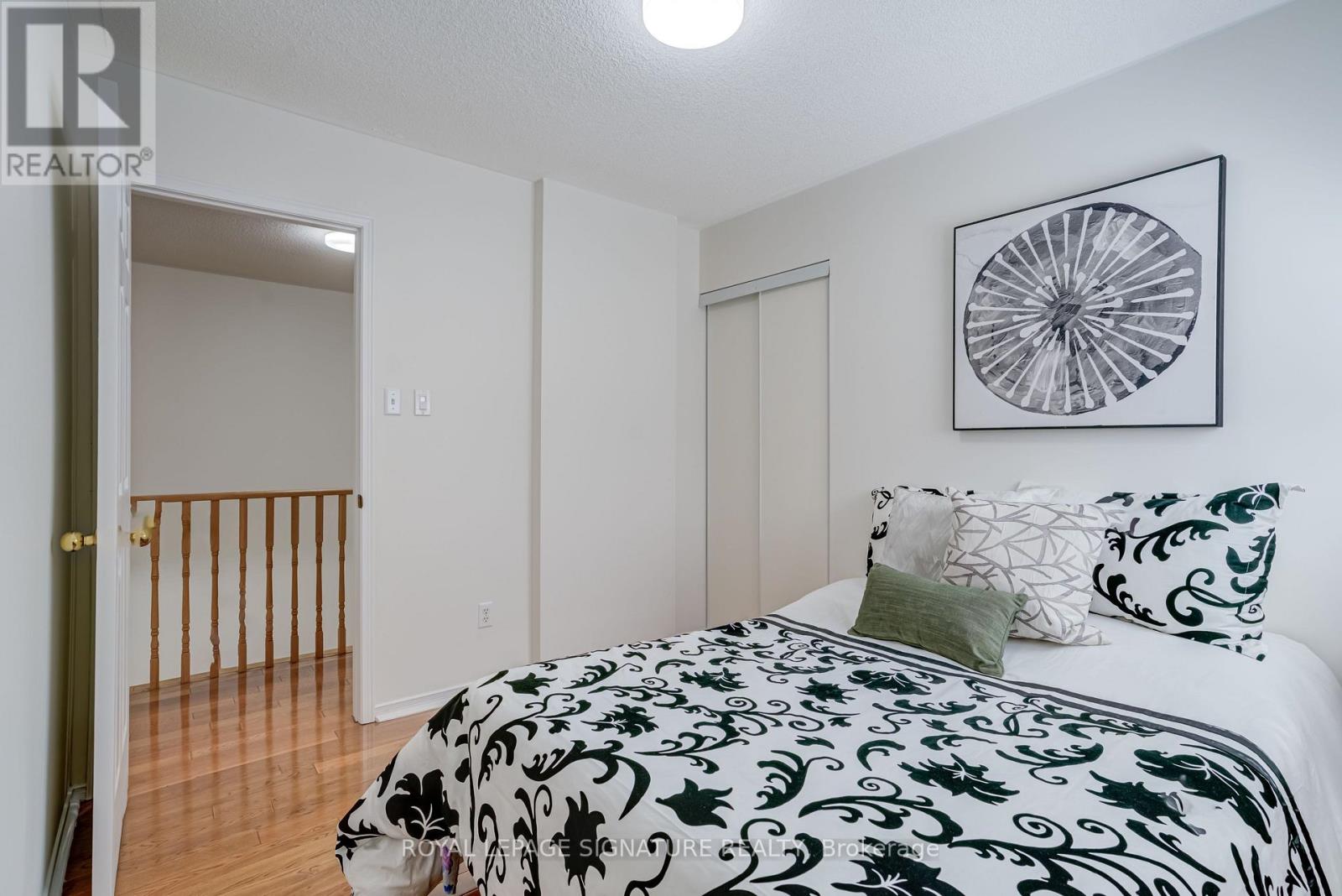 61 Cedarwood Crescent, Brampton, Ontario  L6X 4J9 - Photo 37 - W12559946