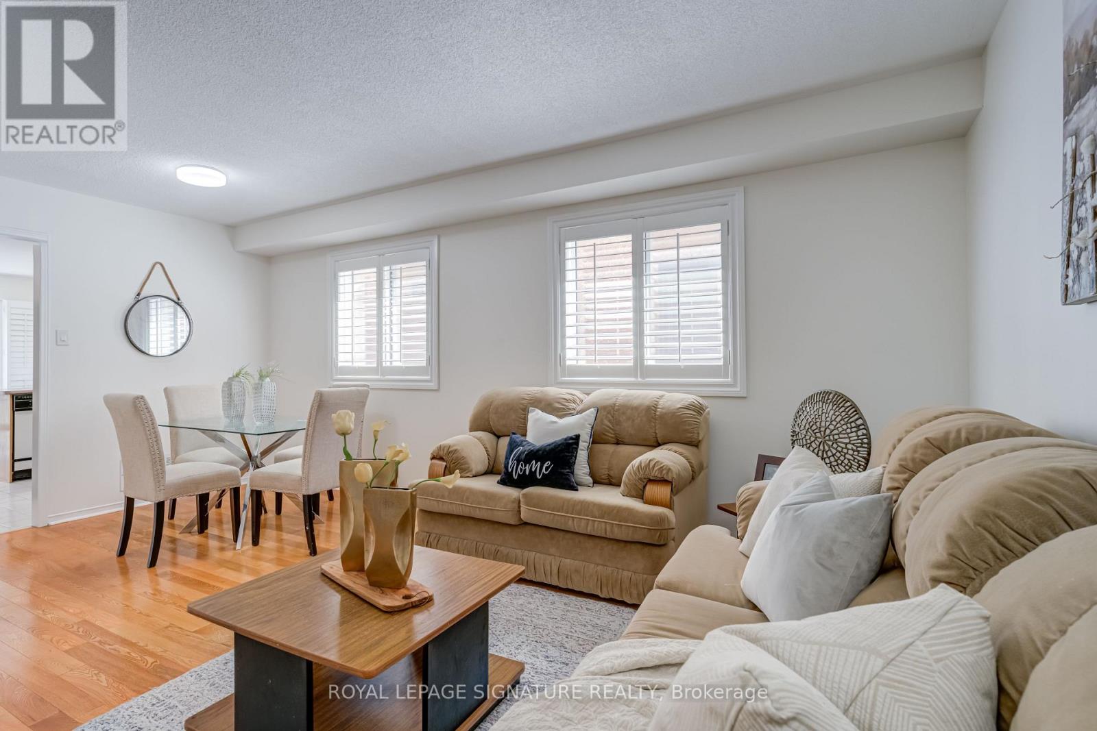 61 Cedarwood Crescent, Brampton, Ontario  L6X 4J9 - Photo 8 - W12559946