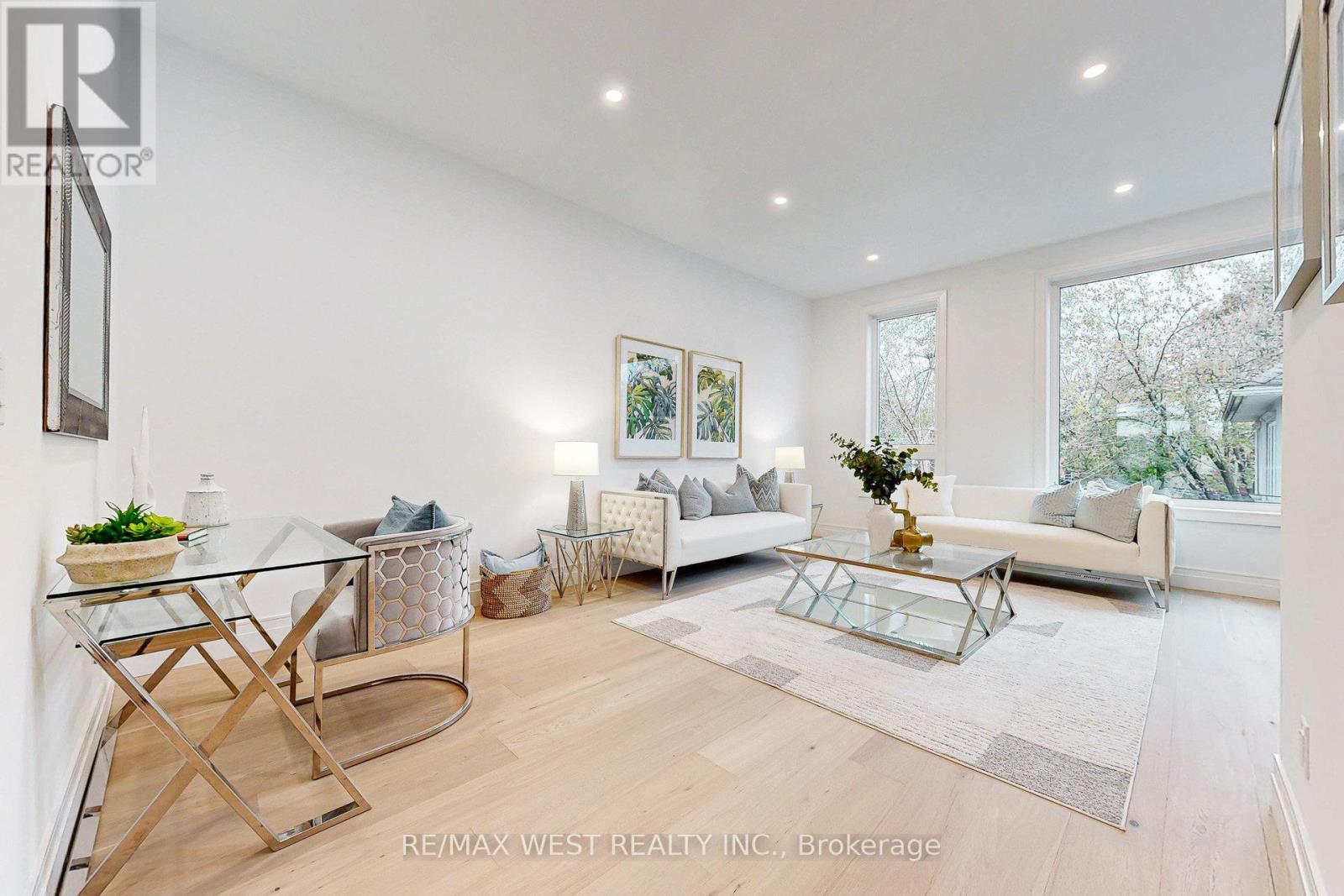 4 - 2639 R Dundas Street W, Toronto, Ontario  M6P 1X9 - Photo 23 - W12559960