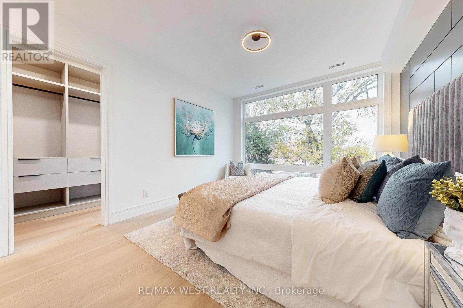 4 - 2639 R Dundas Street W, Toronto, Ontario  M6P 1X9 - Photo 27 - W12559960