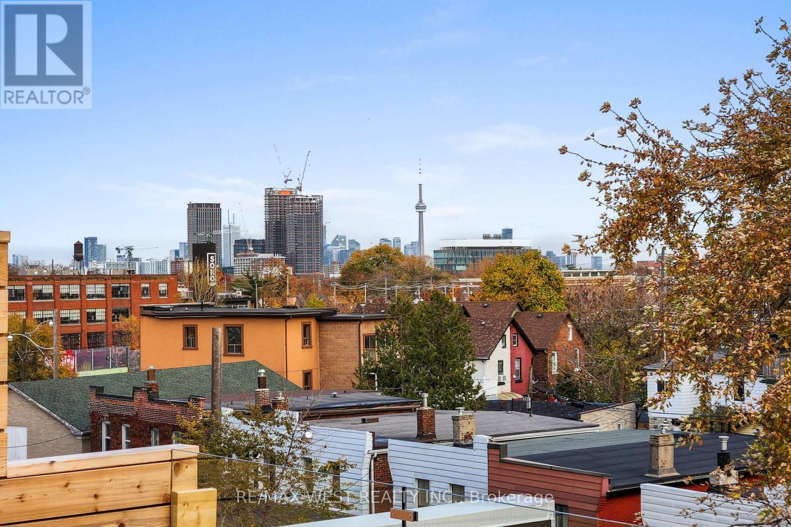 4 - 2639 R Dundas Street W, Toronto, Ontario  M6P 1X9 - Photo 39 - W12559960