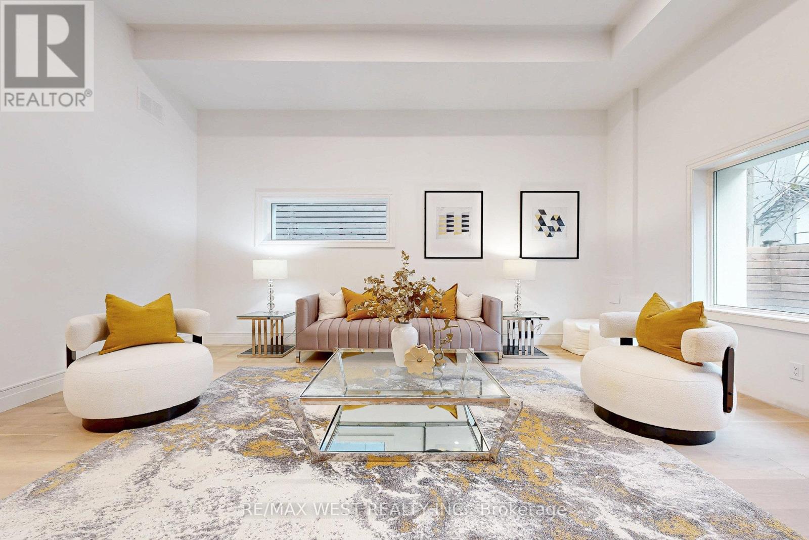 4 - 2639 R Dundas Street W, Toronto, Ontario  M6P 1X9 - Photo 5 - W12559960