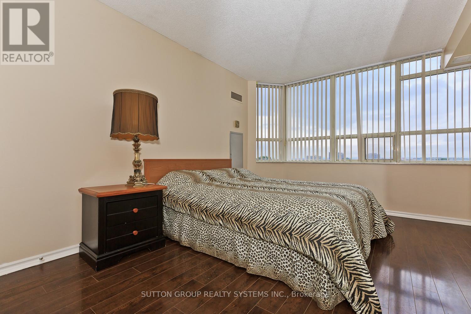 804 - 30 Malta Avenue, Brampton, Ontario  L6V 4A4 - Photo 23 - W12559980