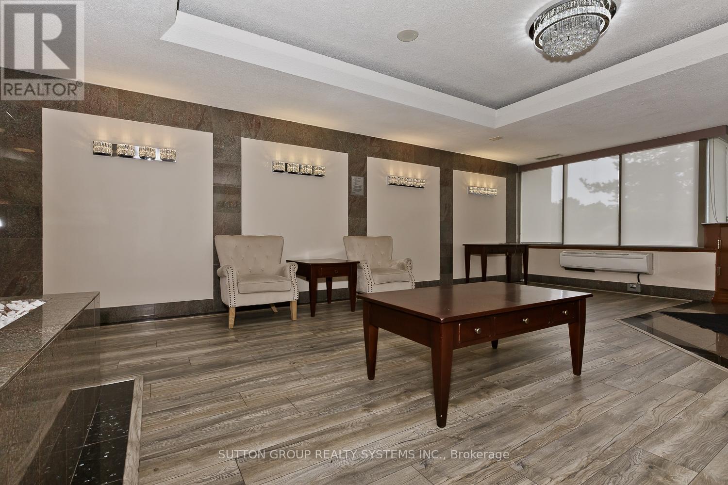 804 - 30 Malta Avenue, Brampton, Ontario  L6V 4A4 - Photo 6 - W12559980