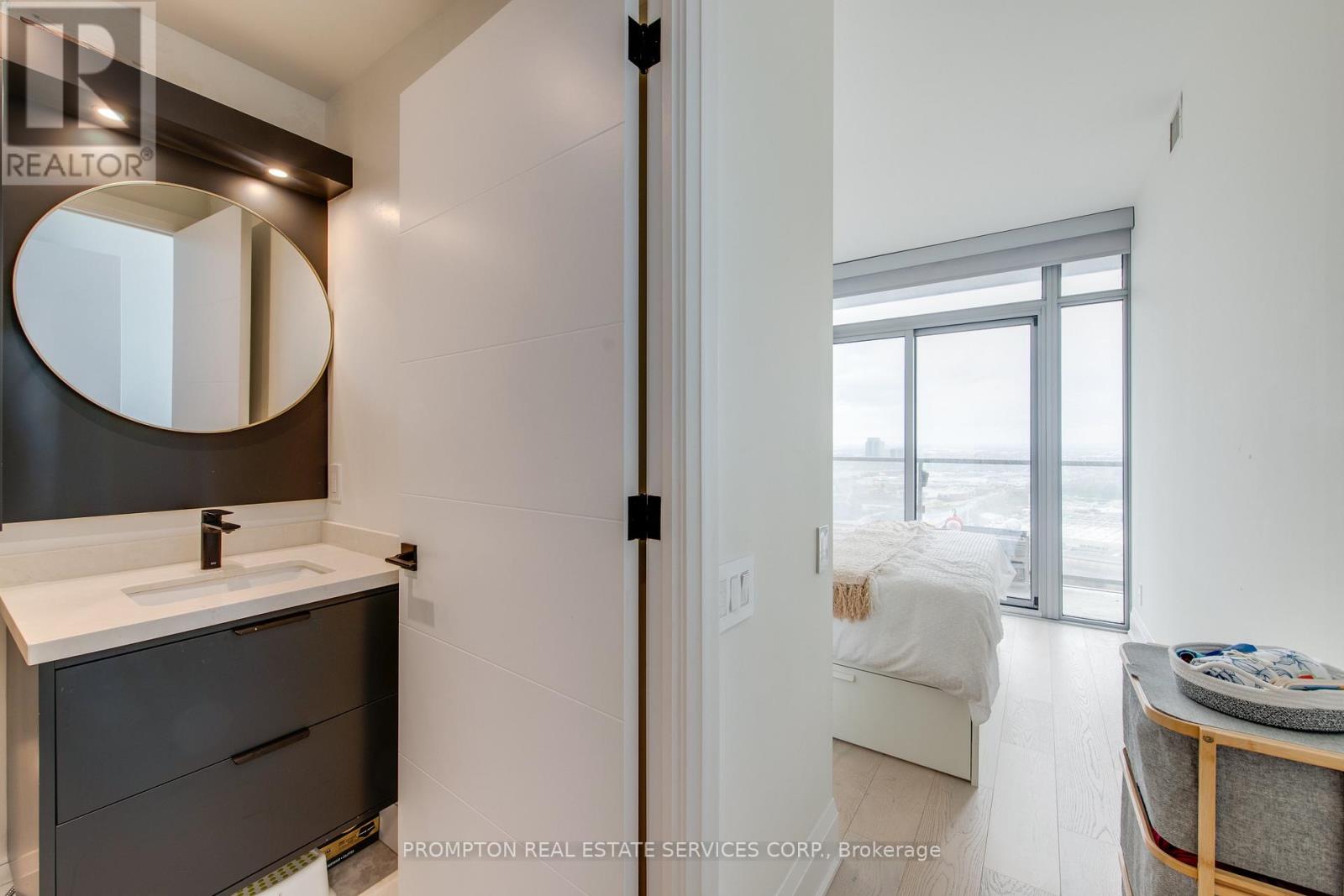 3010 - 105 The Queensway, Toronto, Ontario  M6S 5B5 - Photo 18 - W12559990