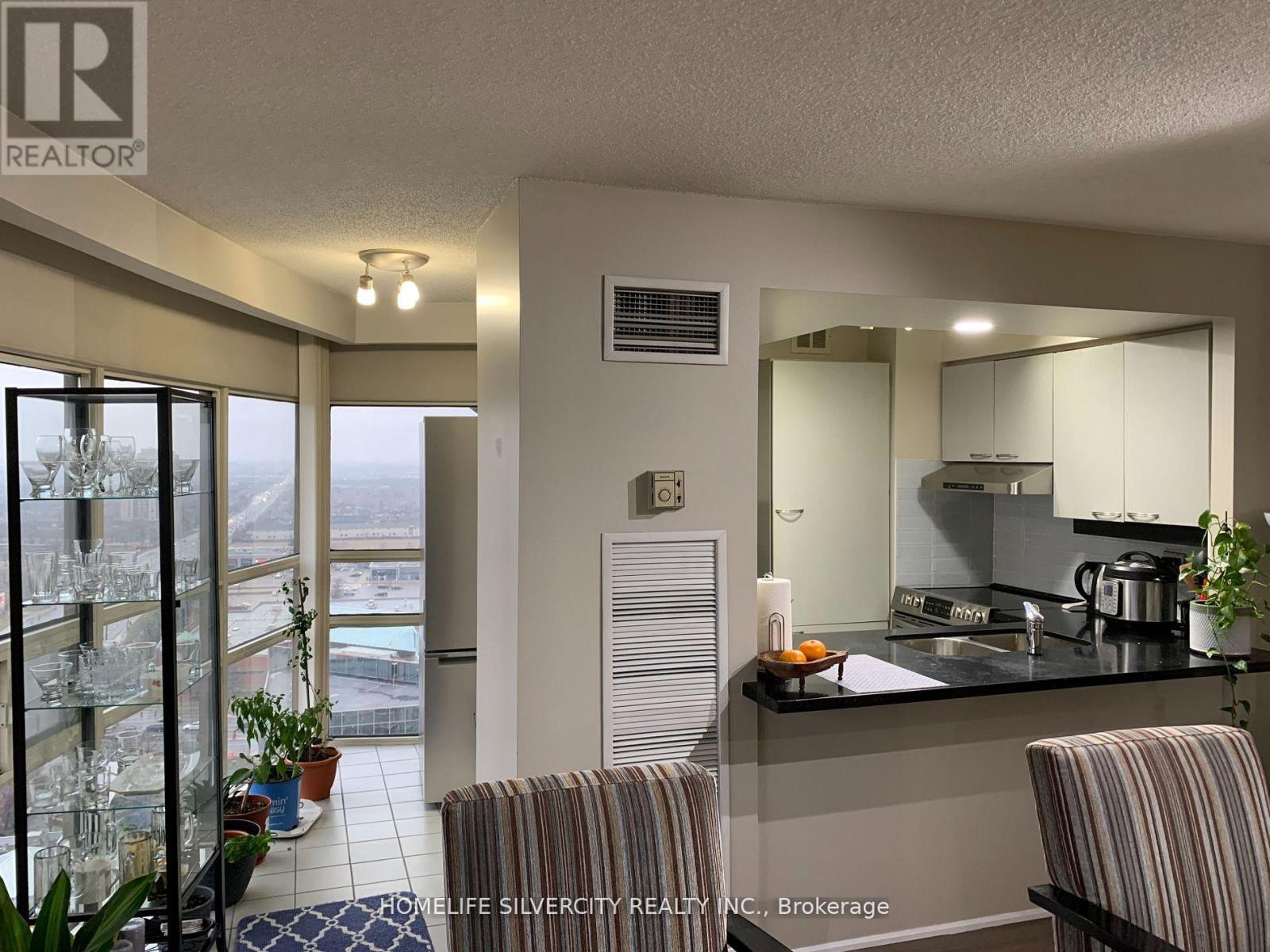 2201 - 50 Eglinton Avenue W, Mississauga, Ontario  L5R 3P5 - Photo 5 - W12559992