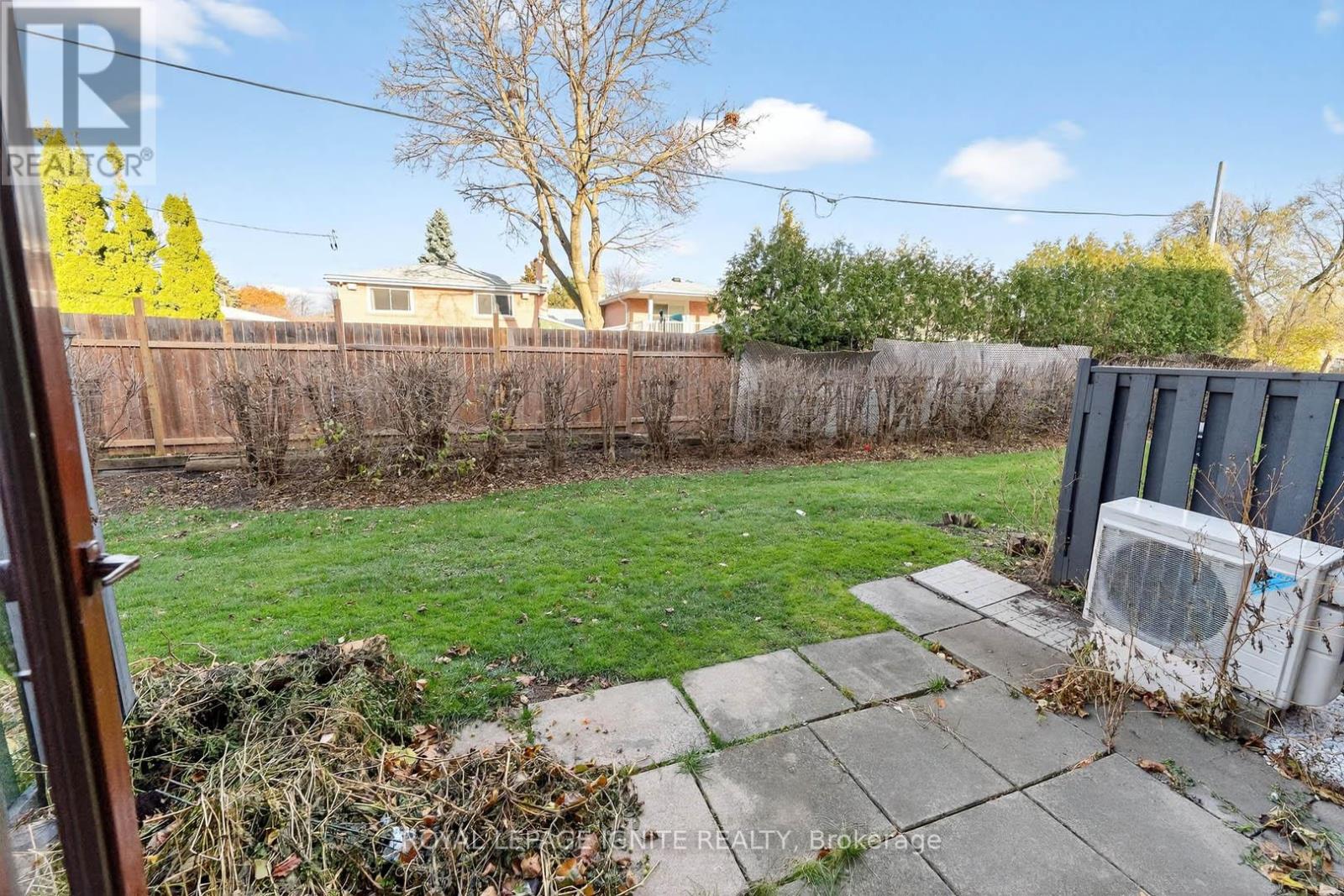 116 Darras Court, Brampton, Ontario  L6T 1W7 - Photo 30 - W12560082