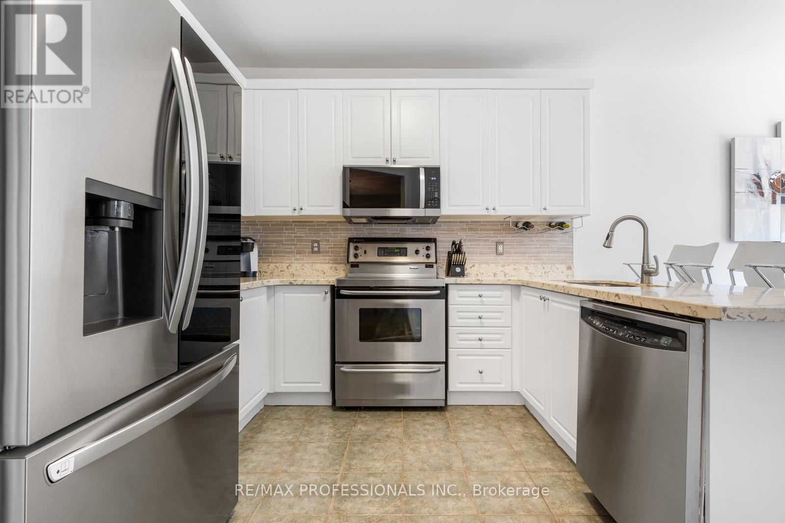 4797 Half Moon Grove, Mississauga, Ontario  L5M 7R7 - Photo 13 - W12560094