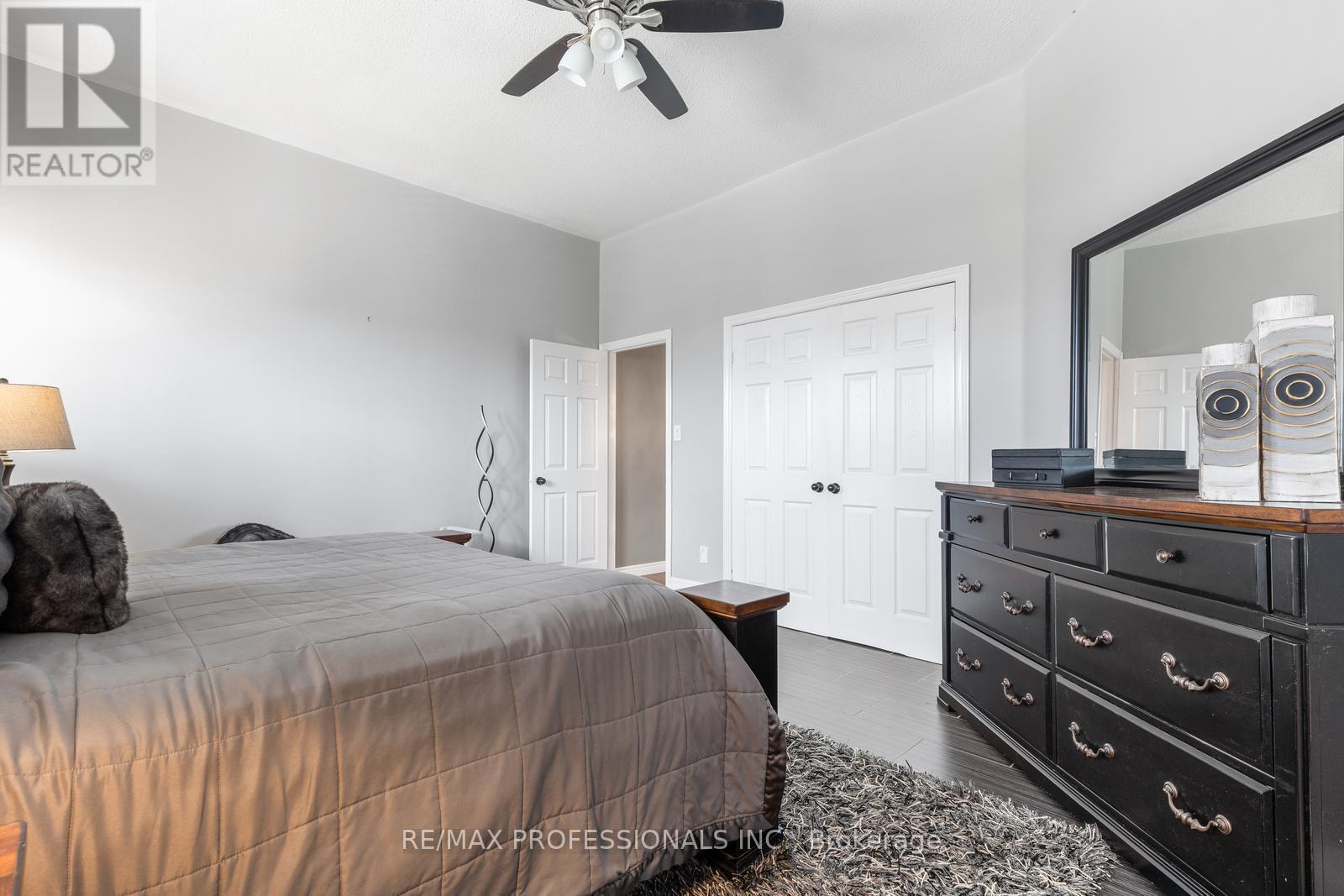 4797 Half Moon Grove, Mississauga, Ontario  L5M 7R7 - Photo 19 - W12560094