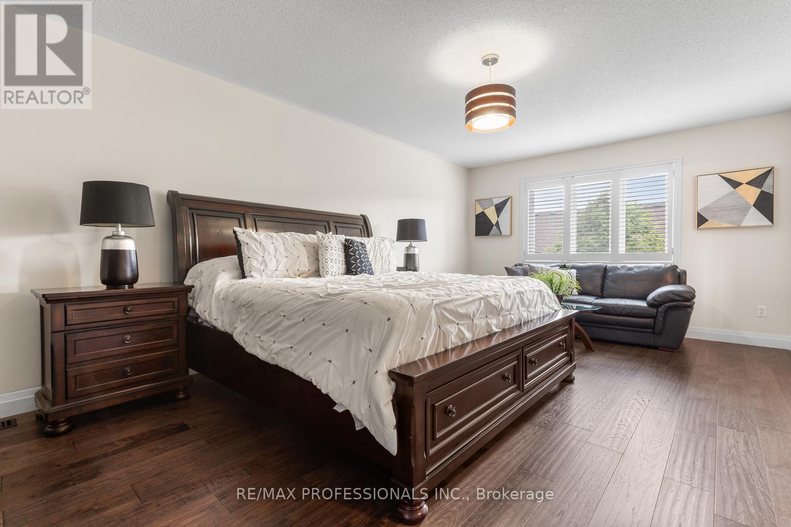 4797 Half Moon Grove, Mississauga, Ontario  L5M 7R7 - Photo 25 - W12560094