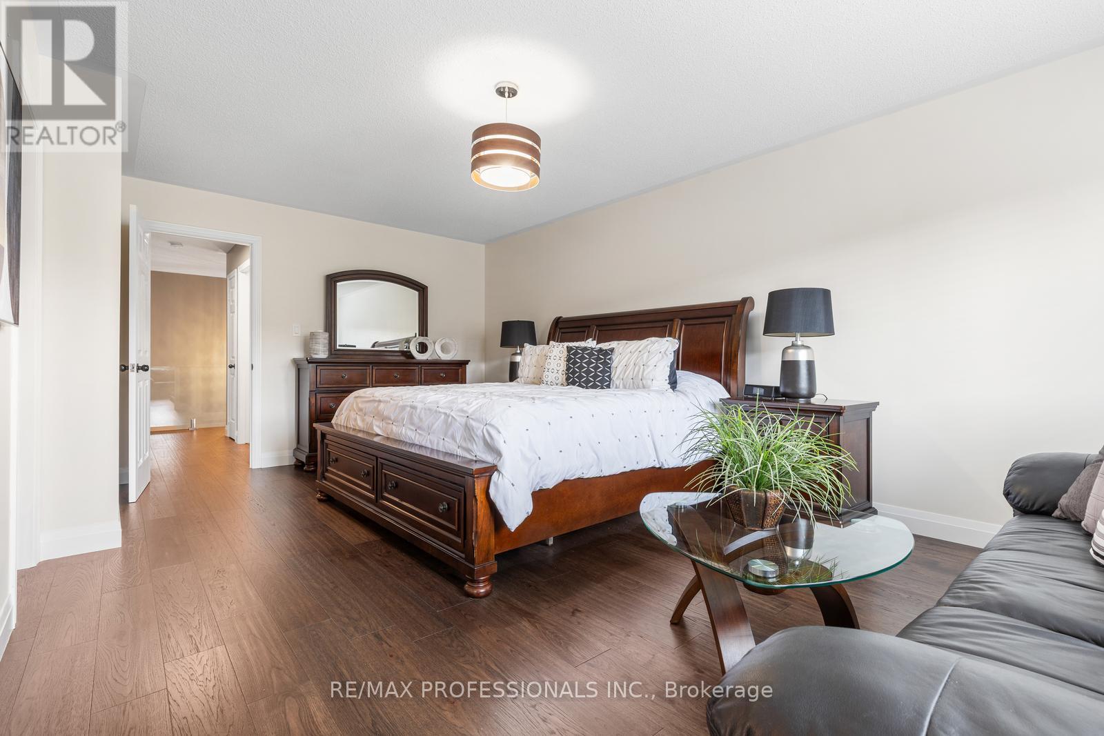 4797 Half Moon Grove, Mississauga, Ontario  L5M 7R7 - Photo 26 - W12560094